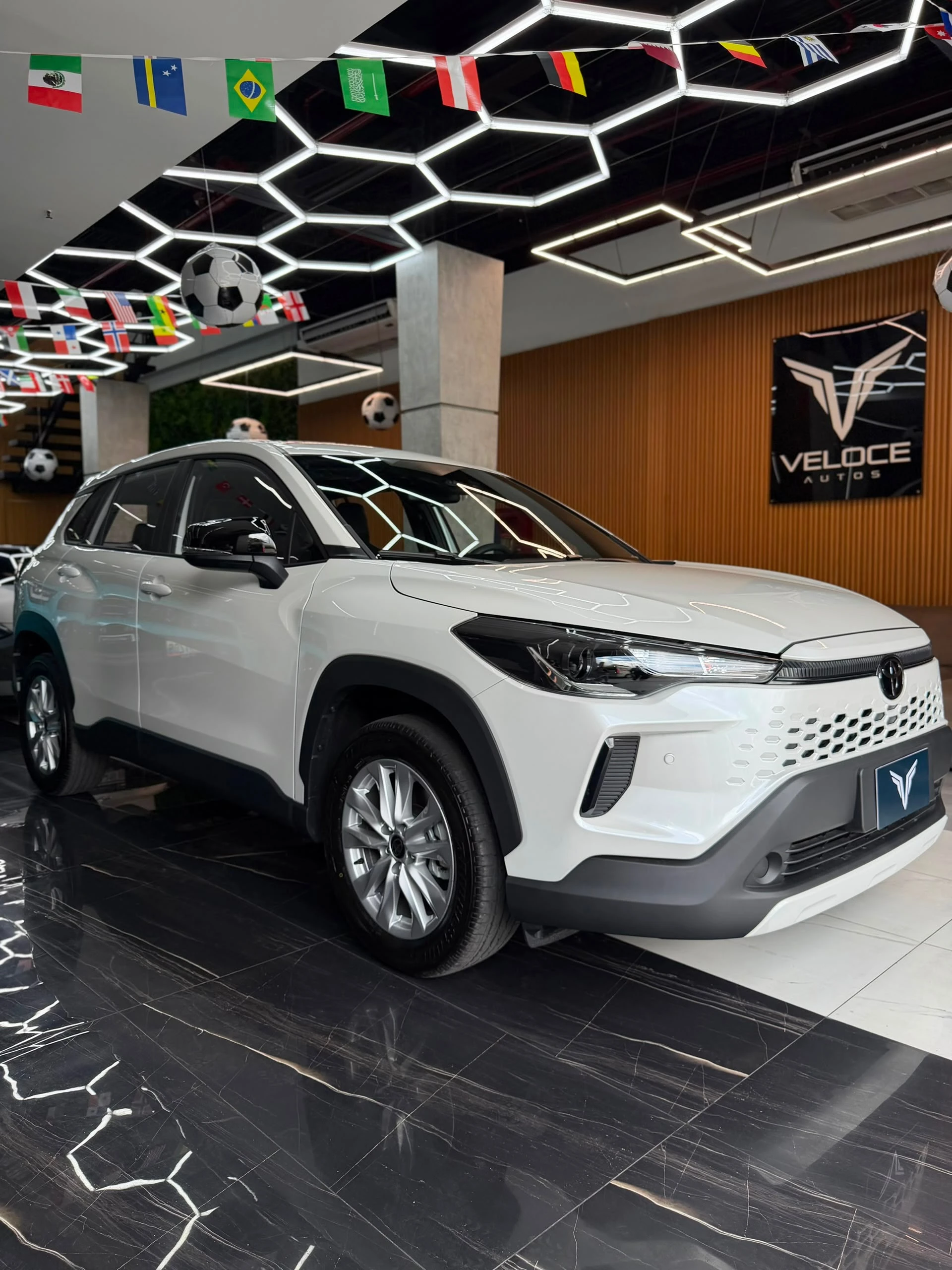 2026 Toyota Corolla Cross ELITE — photo 2