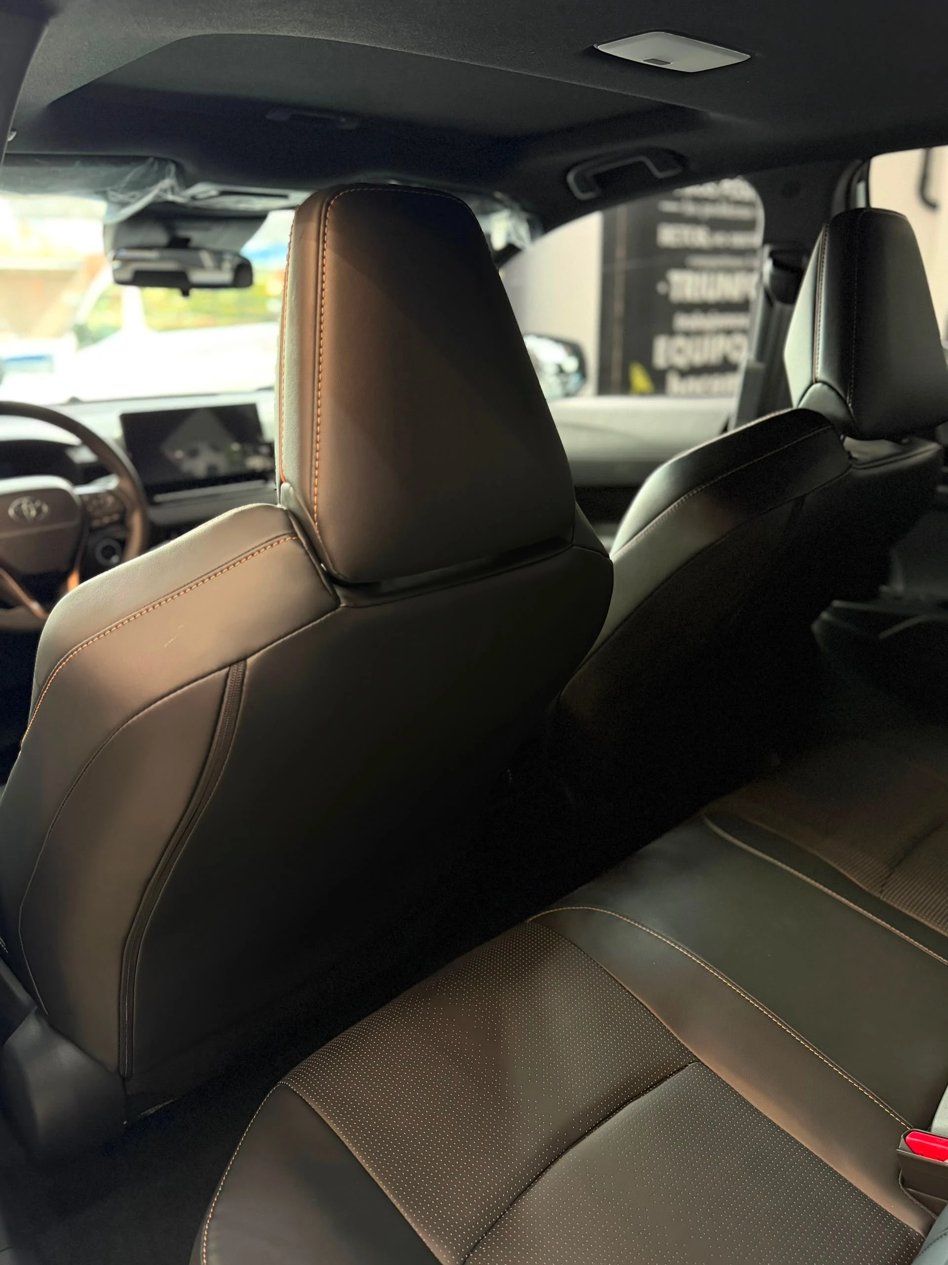 2026 Toyota Corolla Cross ELITE — photo 8