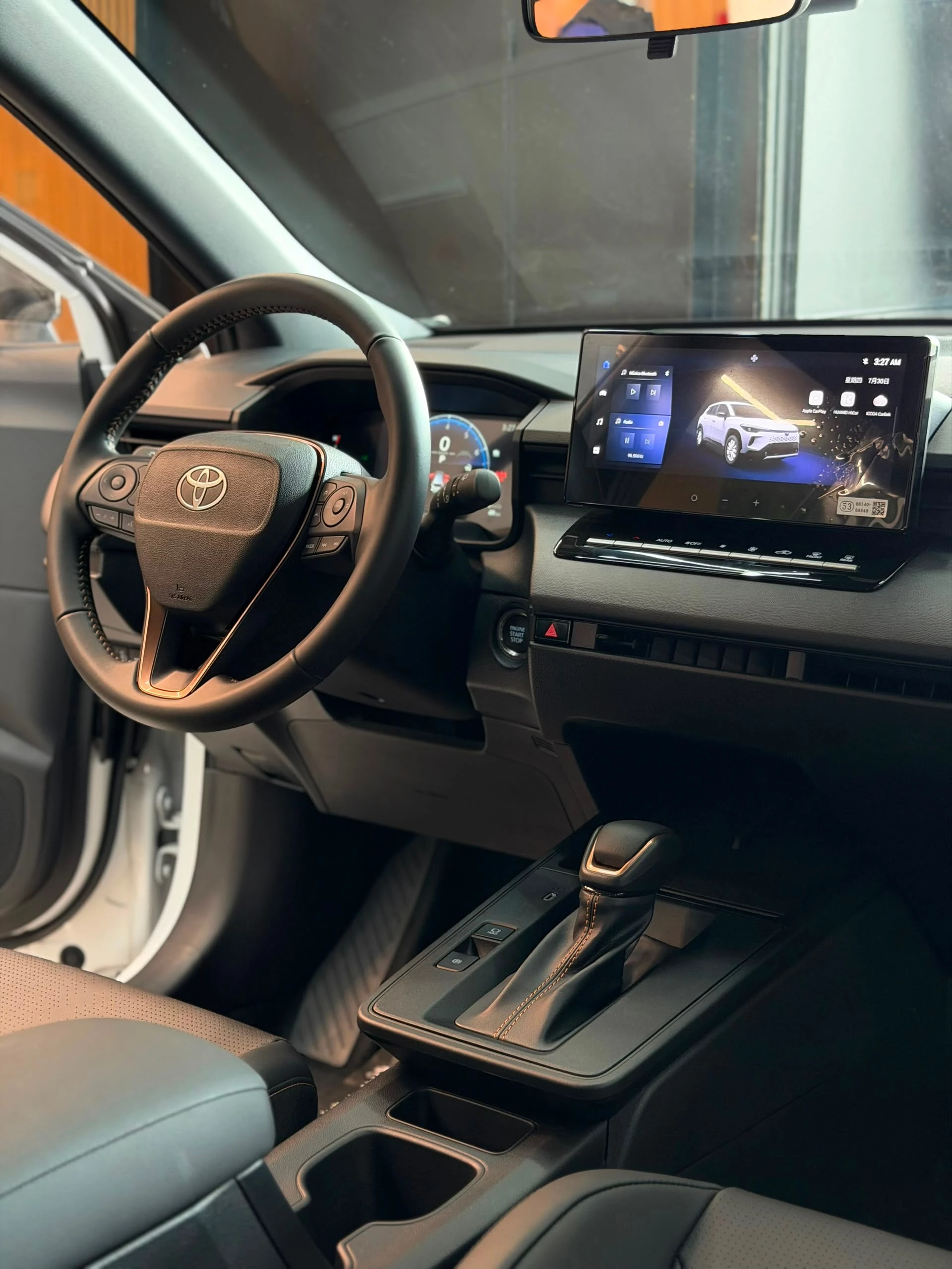 2026 Toyota Corolla Cross ELITE — photo 9