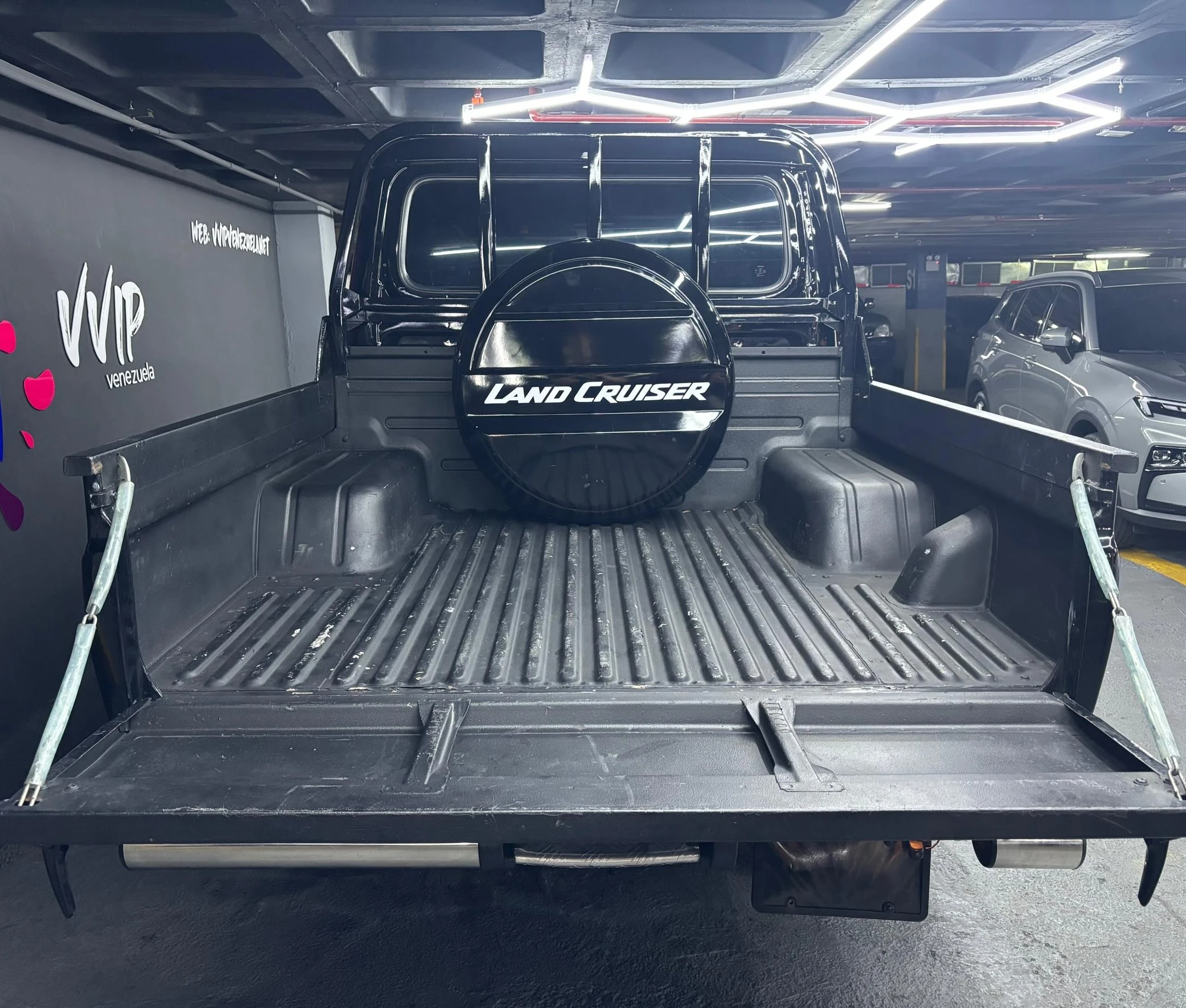 2016 Toyota Land Cruiser Serie 79 — photo 8