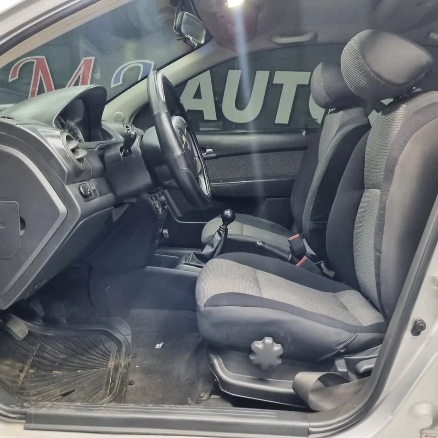 2012 Chevrolet Aveo LT 2012 — photo 2