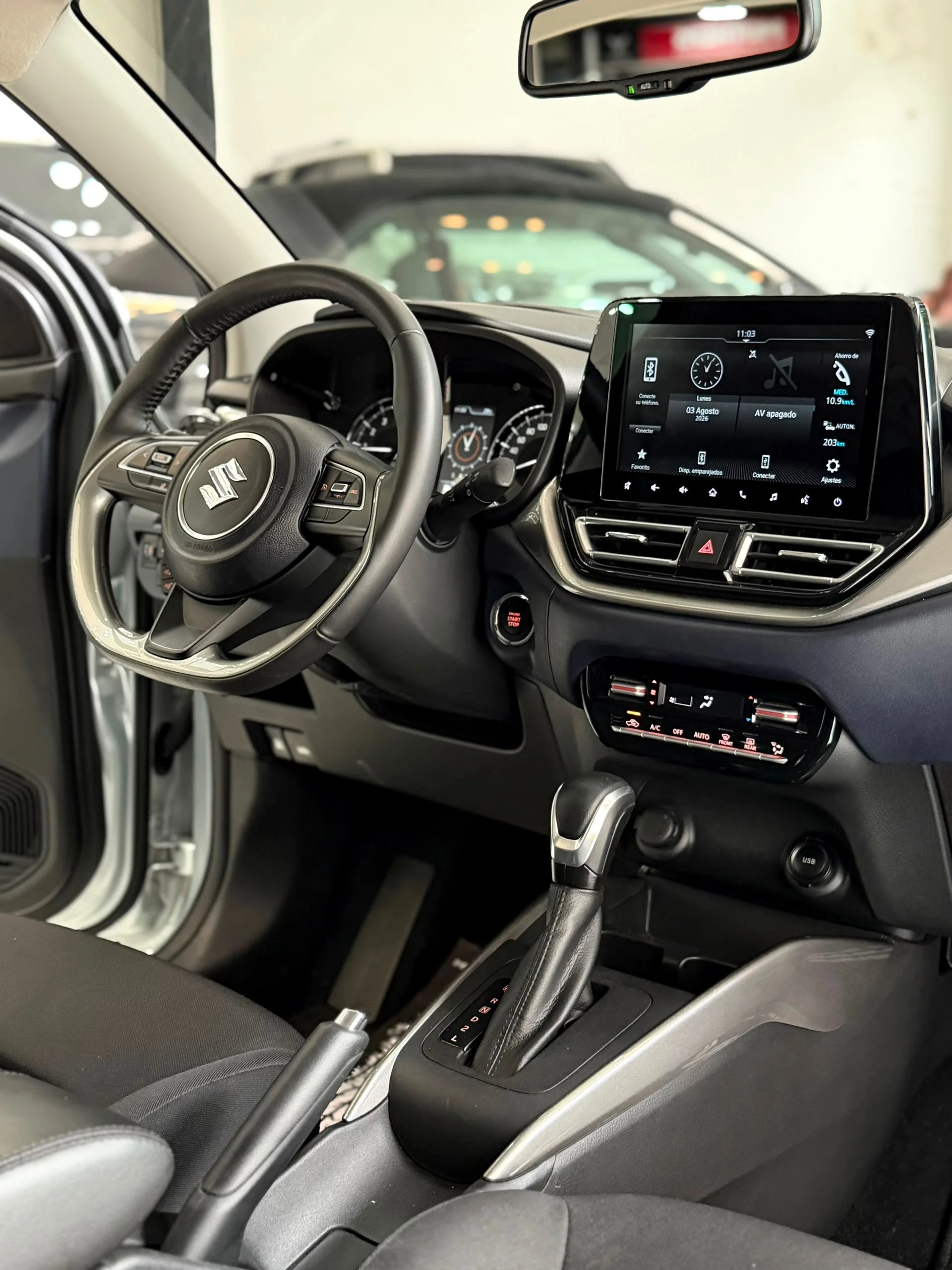 2025 Suzuki Baleno GLX — photo 10