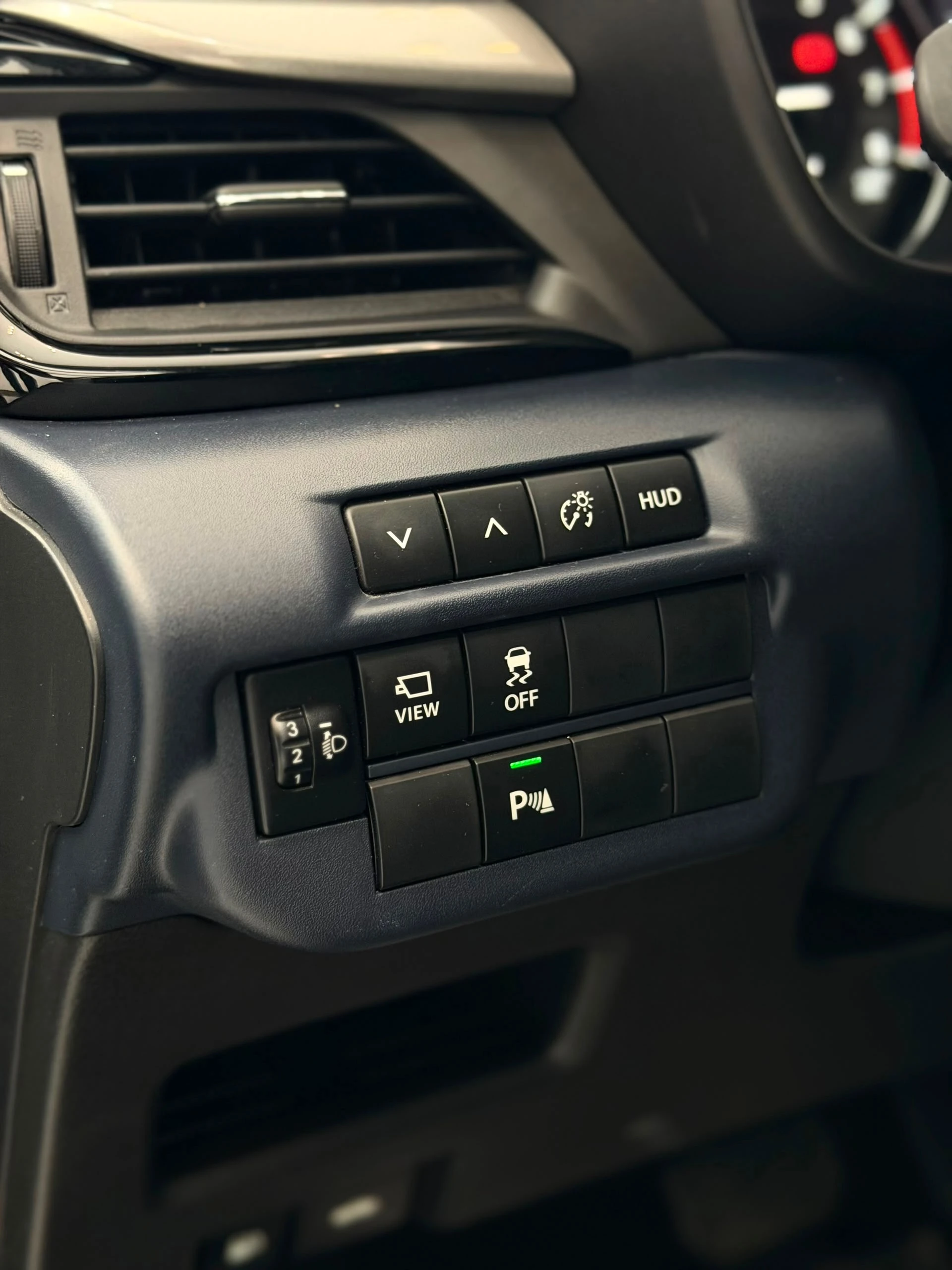 2025 Suzuki Baleno GLX — photo 11