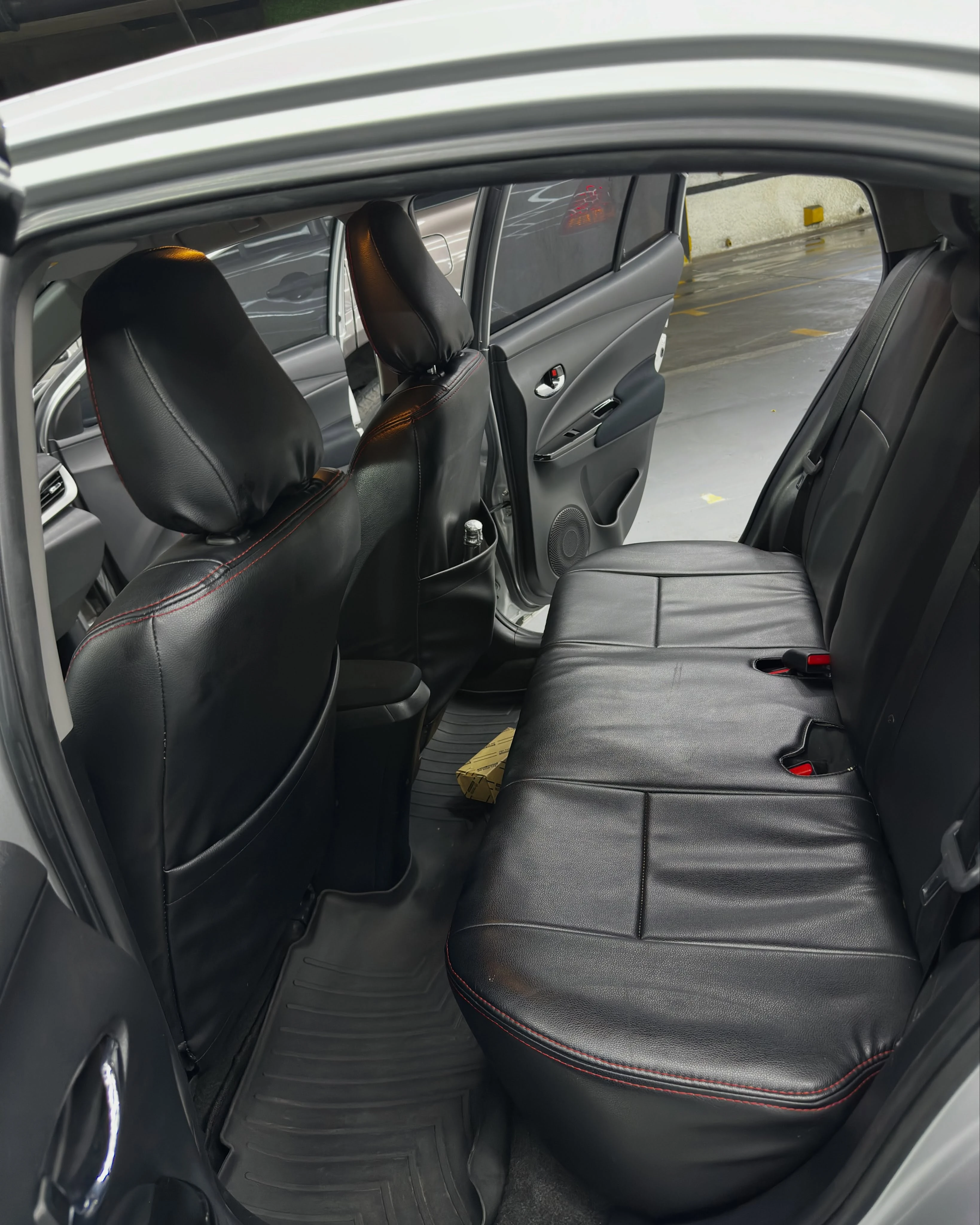 2020 Toyota Yaris G — photo 4