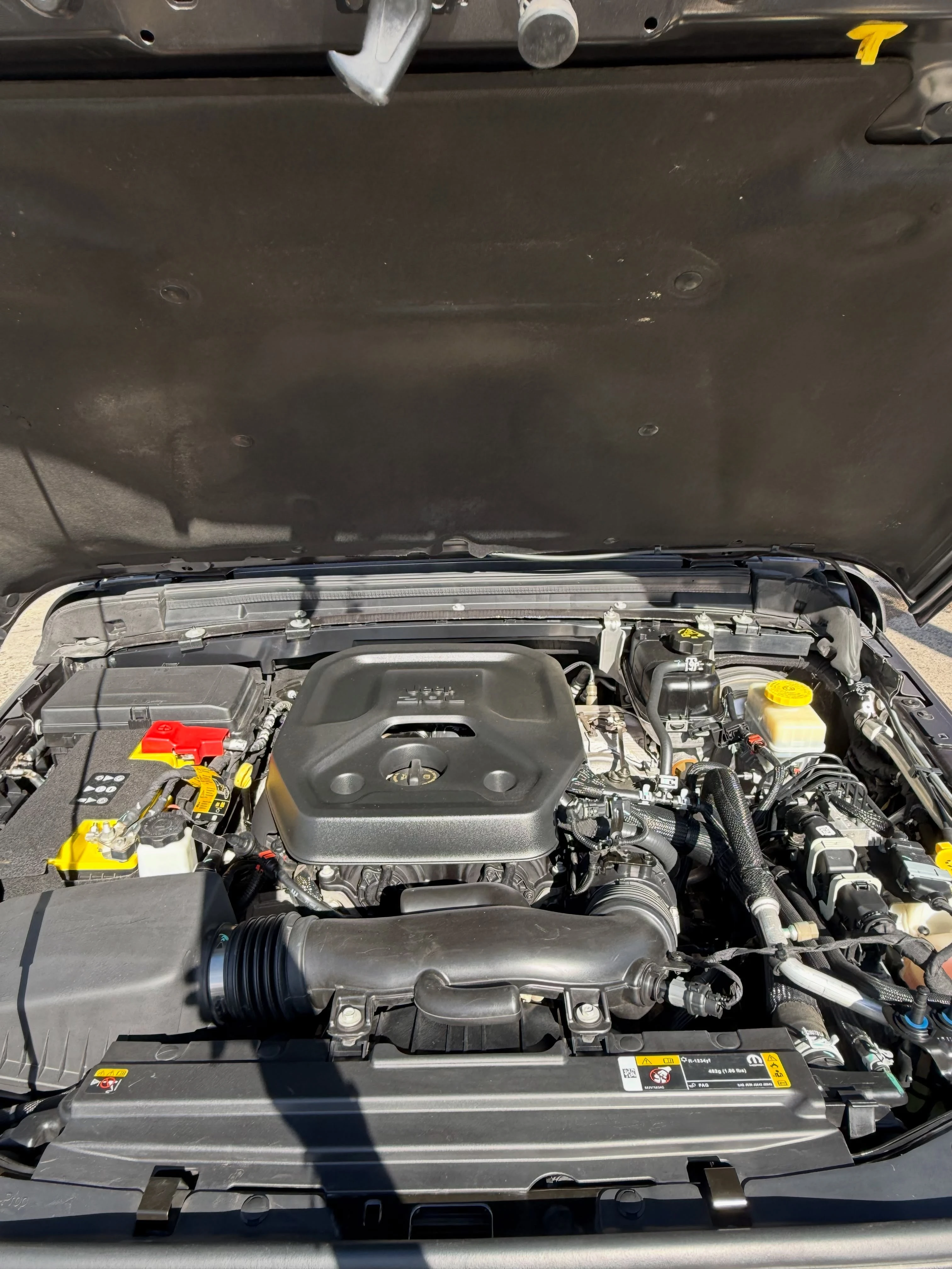 2023 Jeep Wrangler Sport — photo 10