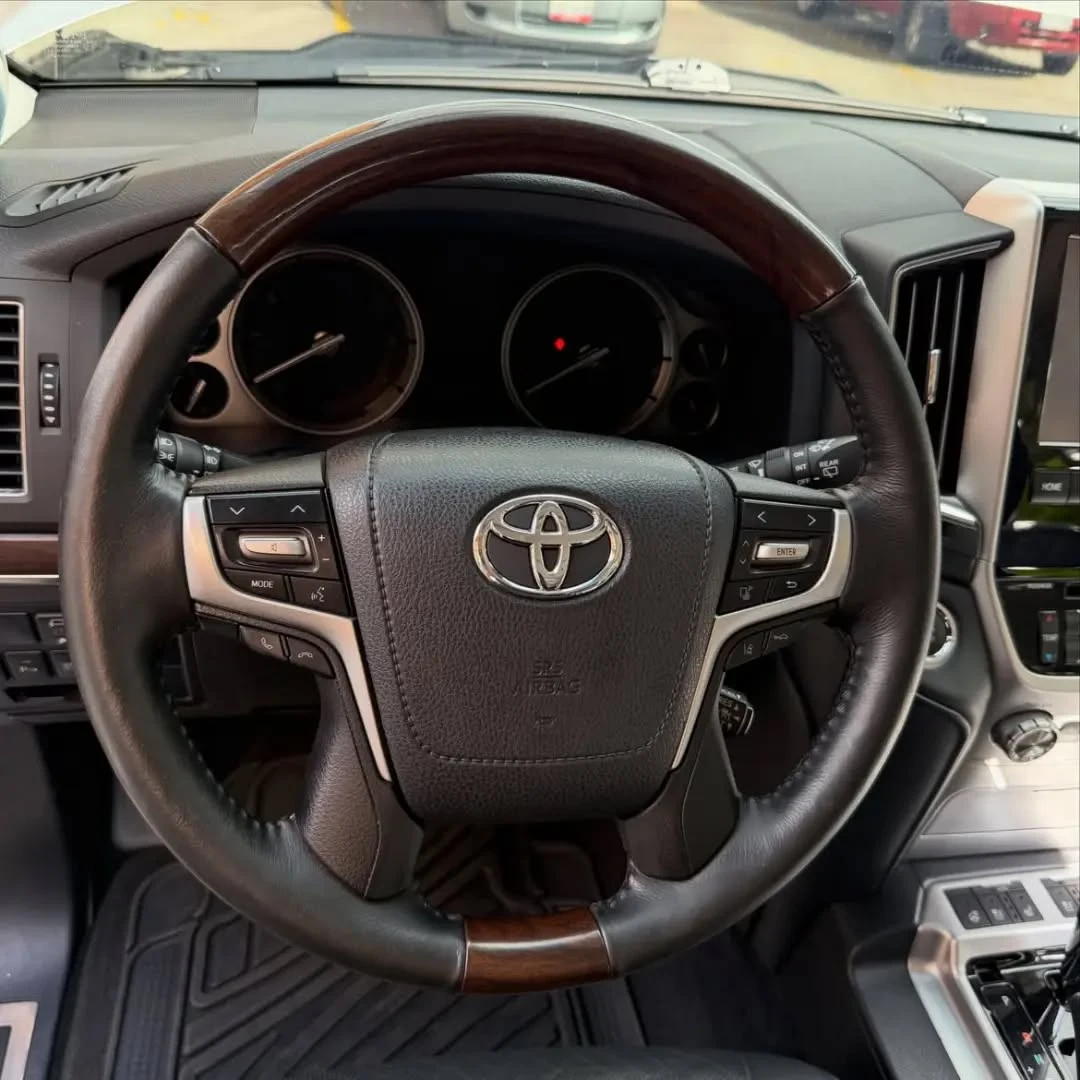 2018 Toyota Land Cruiser 200 (2018) — foto 7