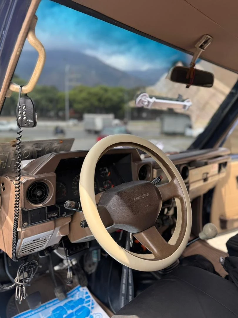 1997 Toyota Land Cruiser (Machito) — photo 2