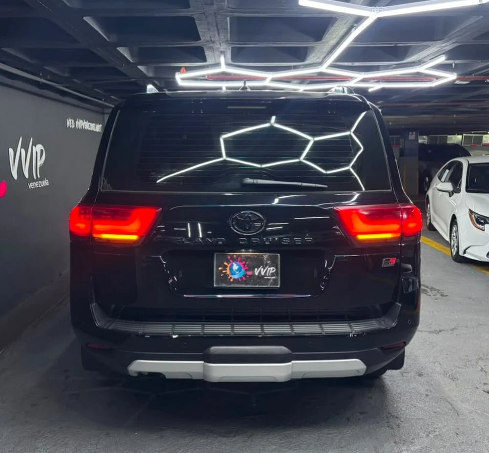2023 Toyota Land Cruiser (LC300) GR — foto 4