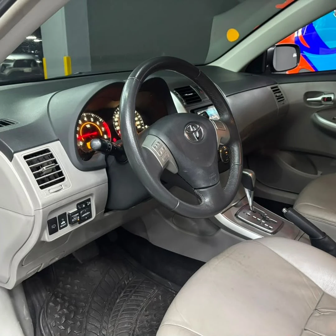 2012 Toyota Corolla GLI — photo 6