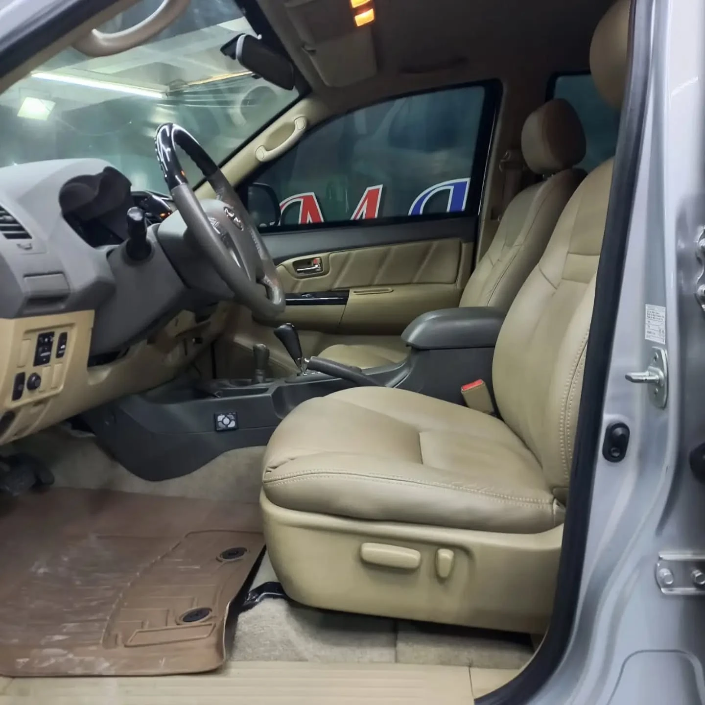 2012 Toyota Previa Cita — photo 5