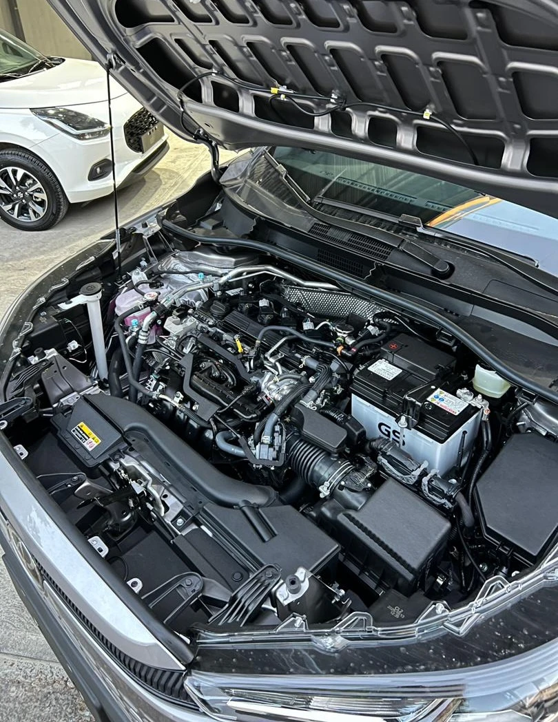 2026 Toyota Corolla Cross Élite — photo 9