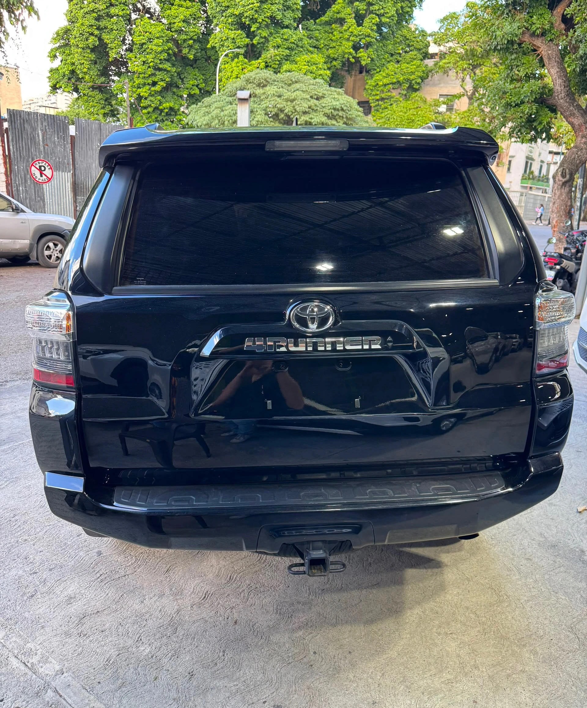 2022 Toyota 4Runner Sr5 — photo 5
