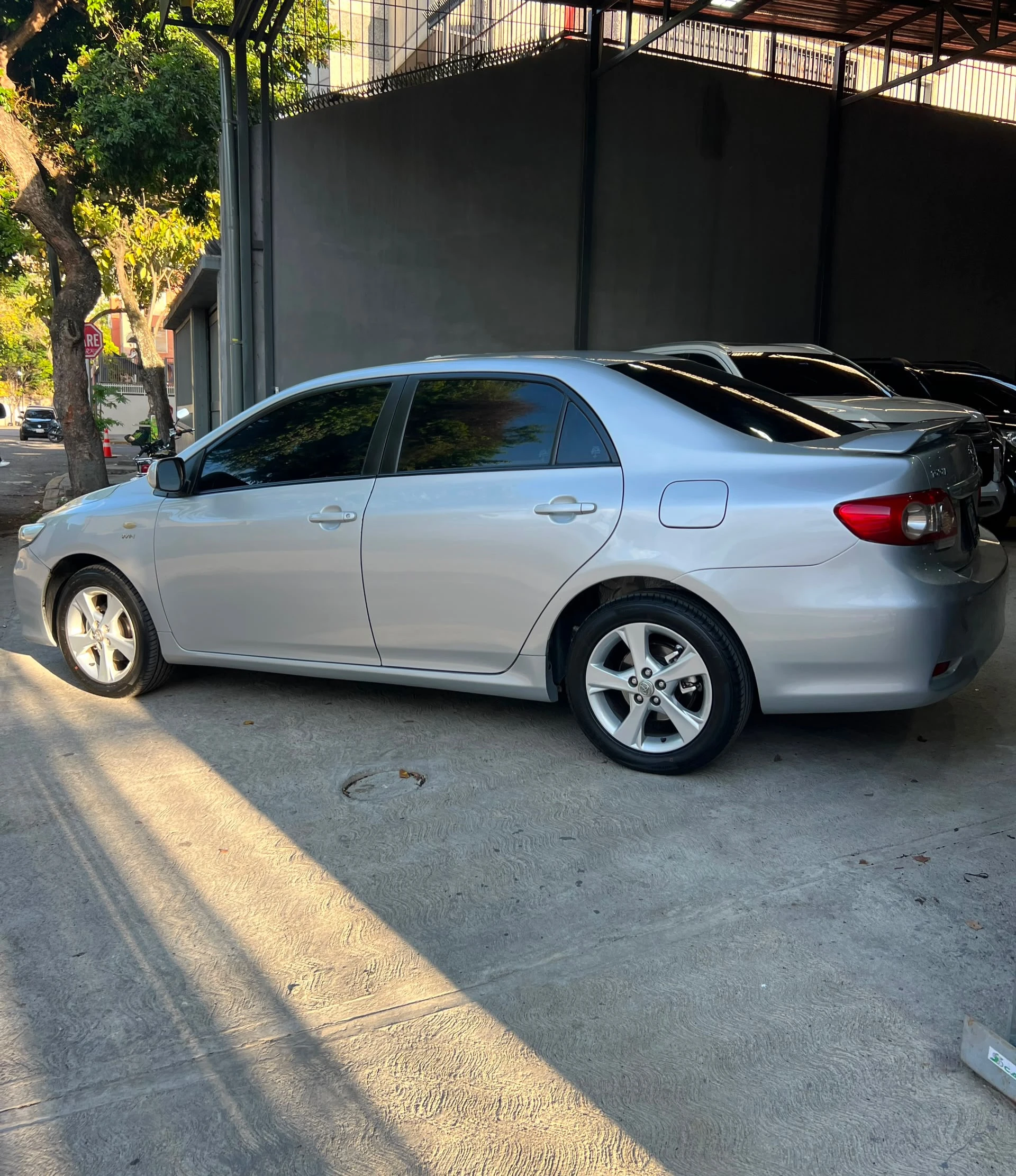 2013 Toyota Corolla Xei — photo 3