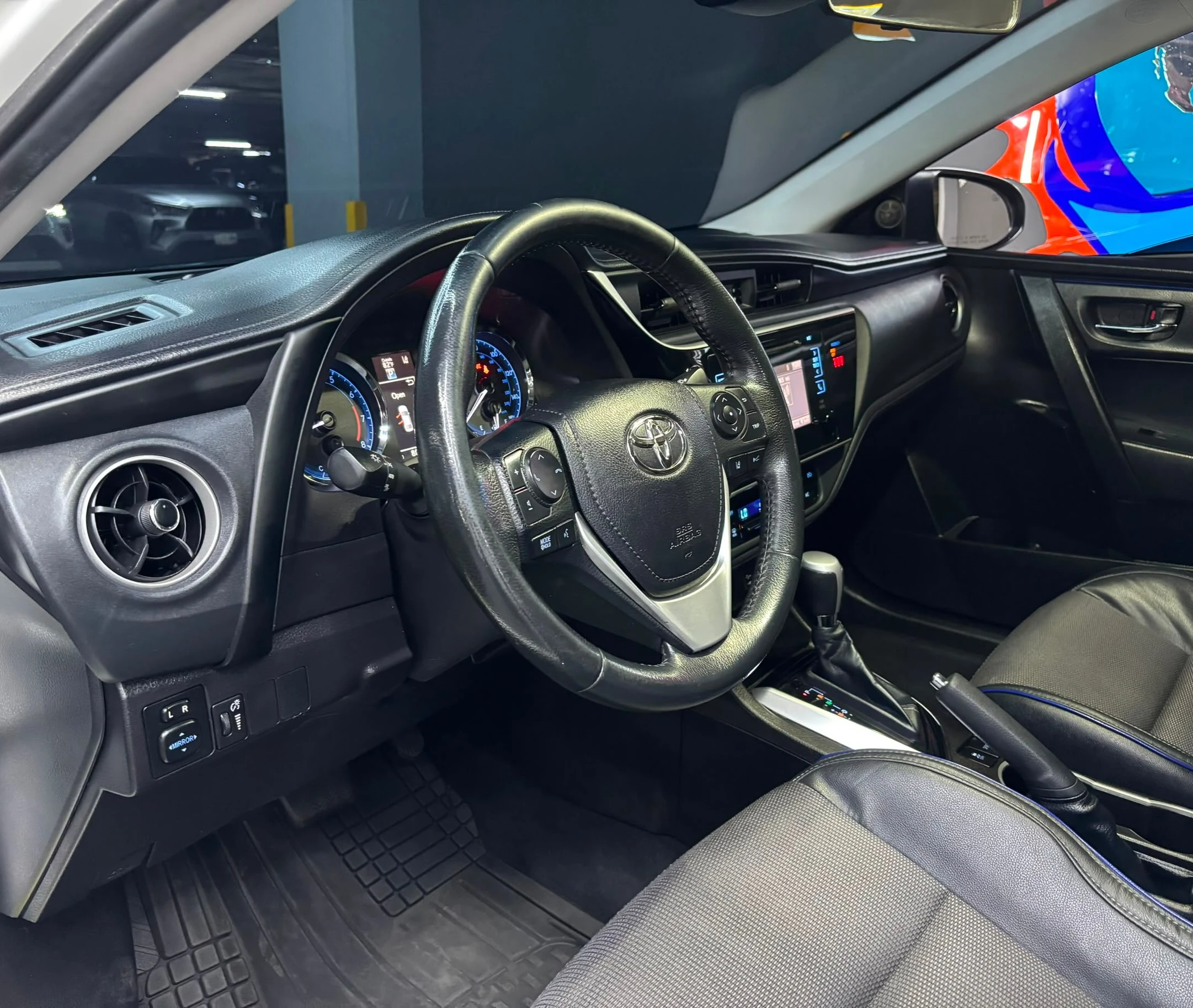2019 Toyota Corolla SE — photo 7