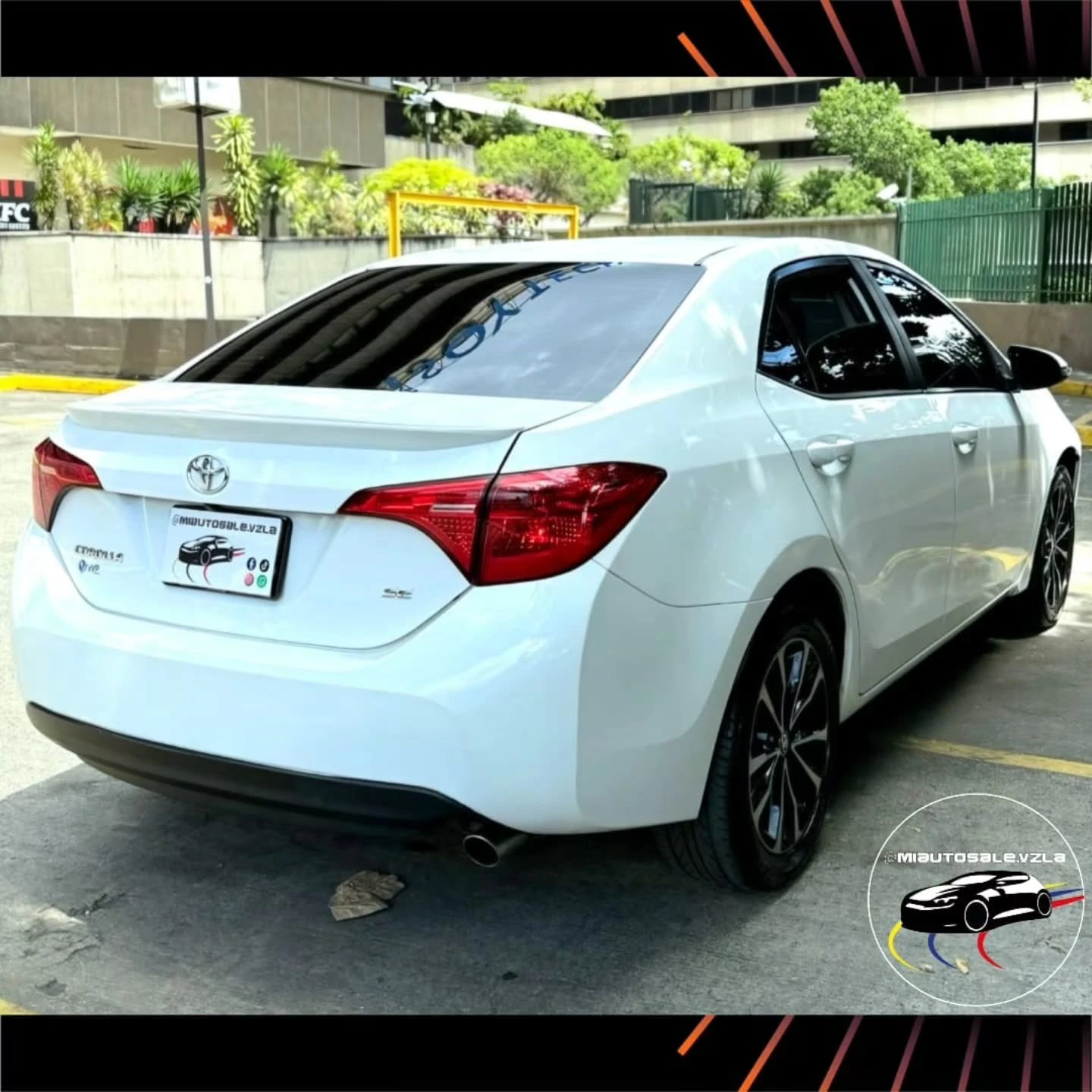 2019 Toyota Corolla SE — photo 3