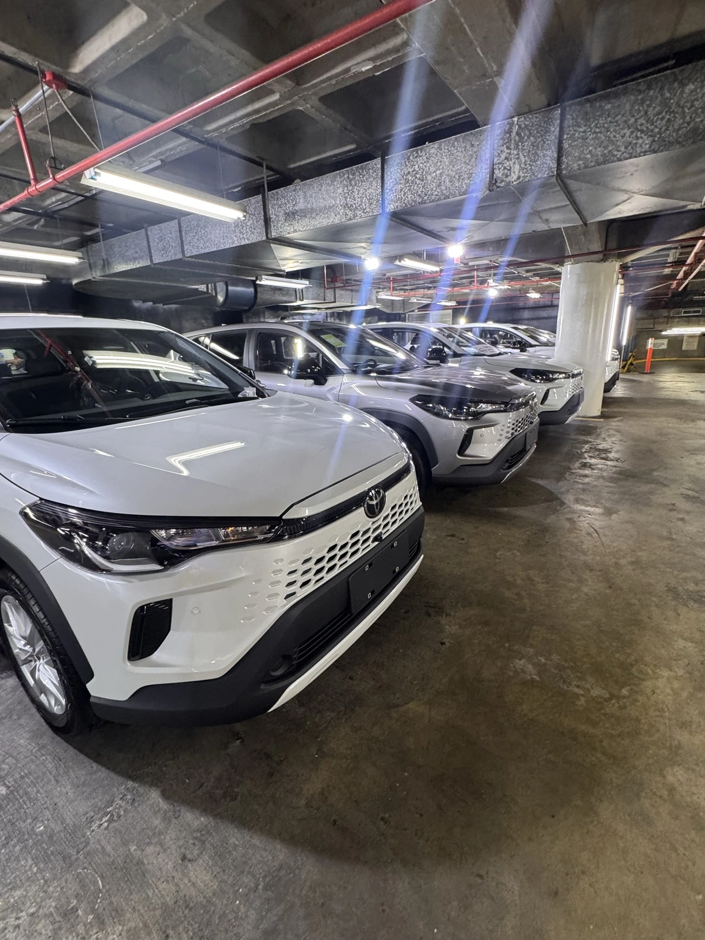 2026 Toyota Corolla Cross ELITE — photo 2
