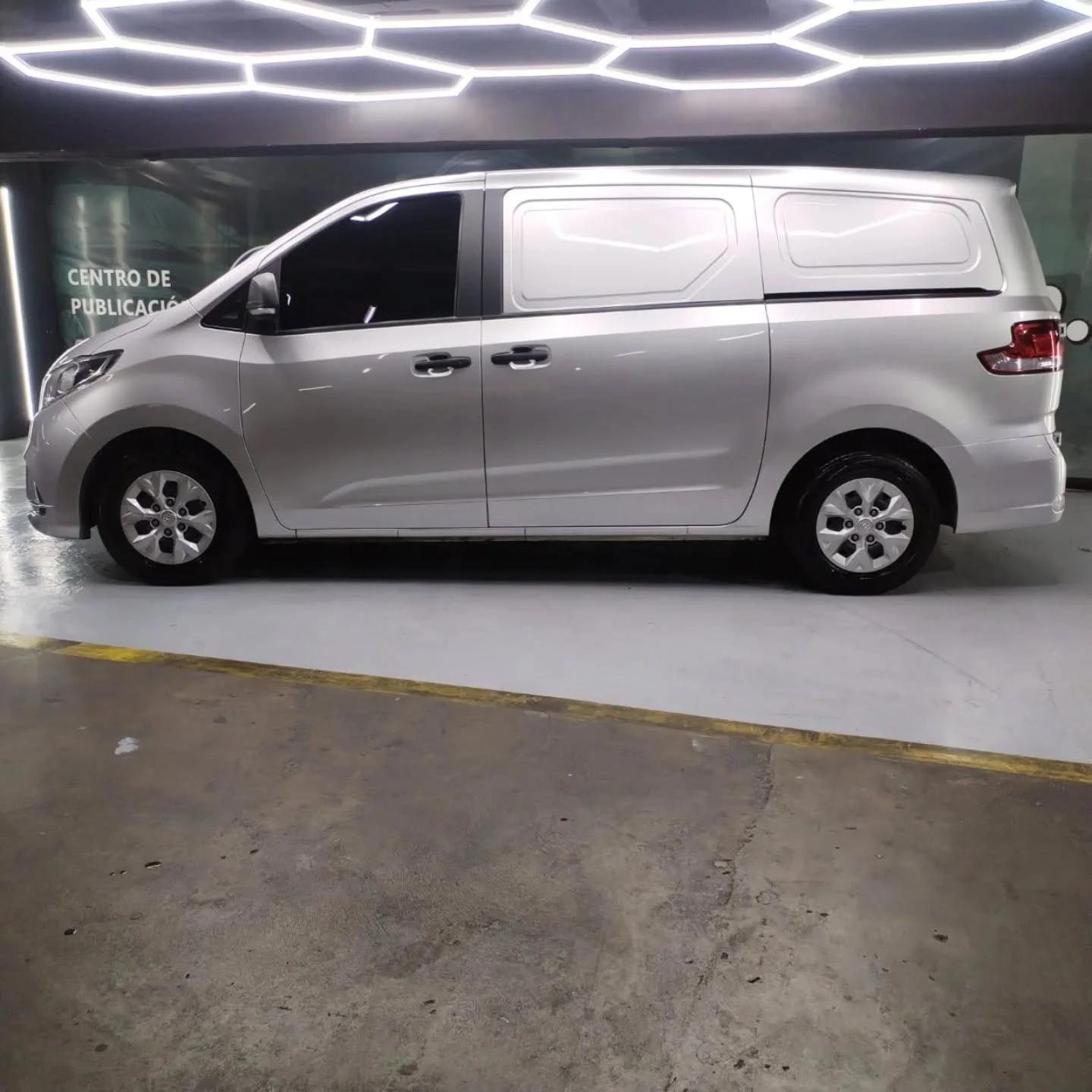 2025 Maxus G10 /van 2025 — photo 3