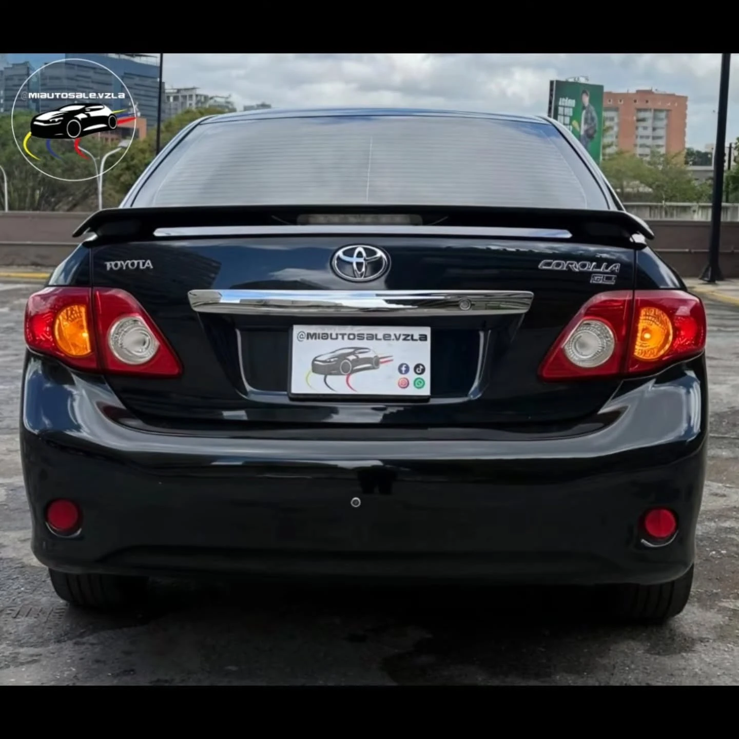 2010 Toyota Corolla GLI — foto 4