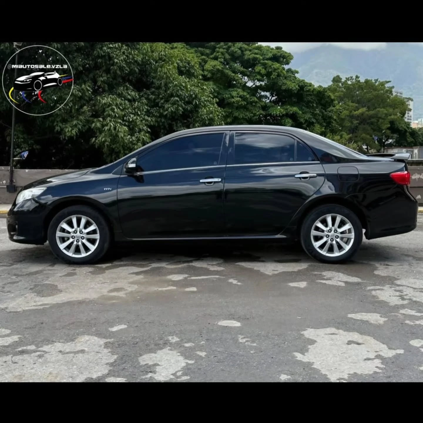 2010 Toyota Corolla GLI — foto 7