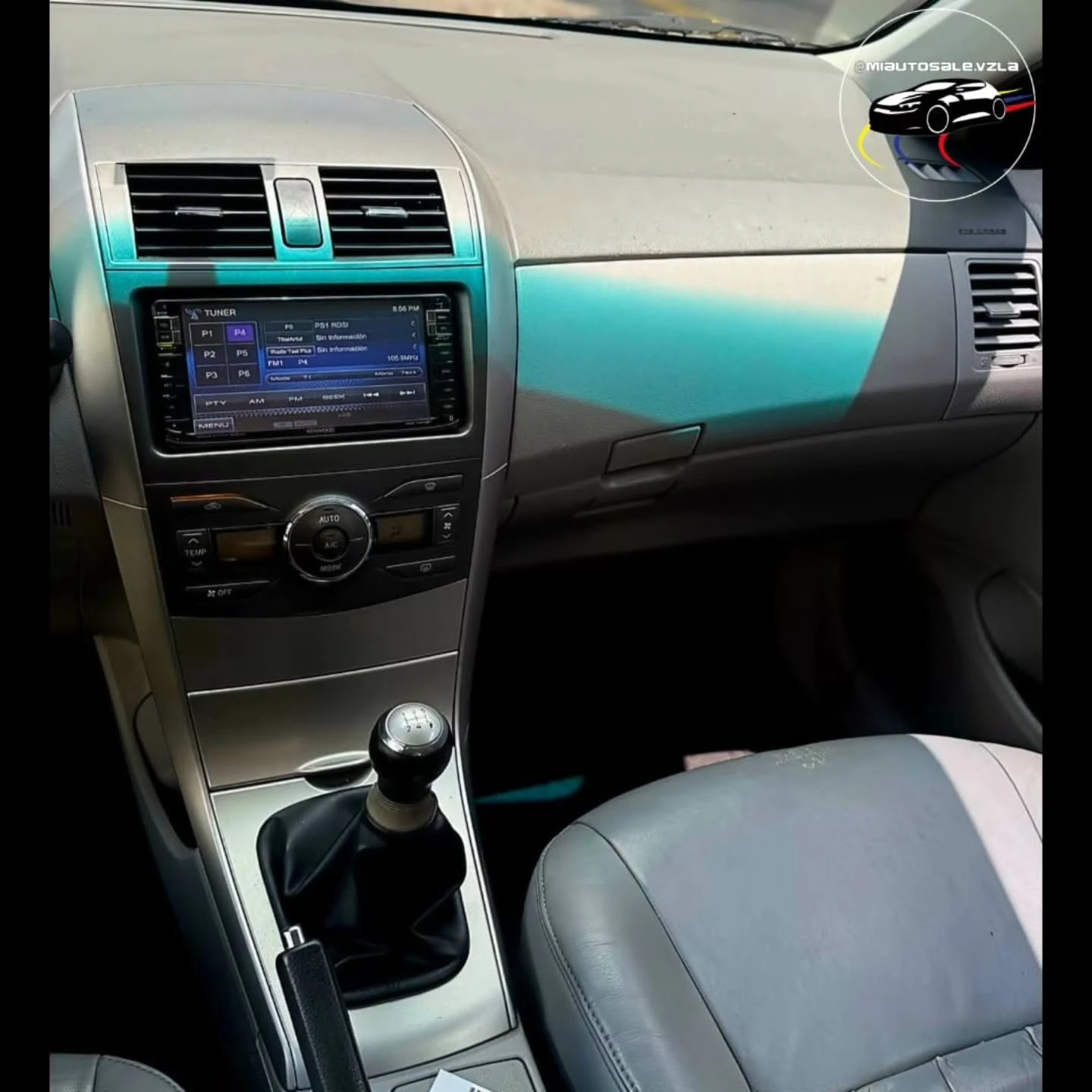 2010 Toyota Corolla GLI — foto 17