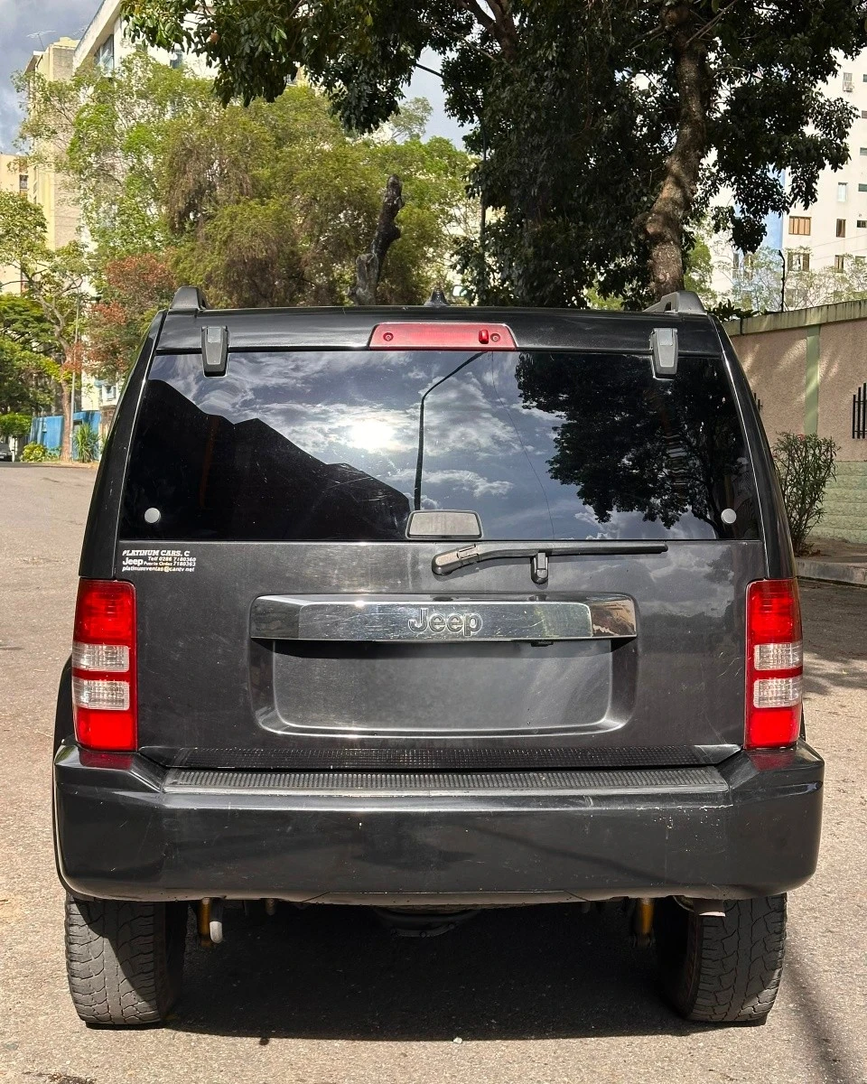 2011 Jeep Cherokee Kk — foto 5