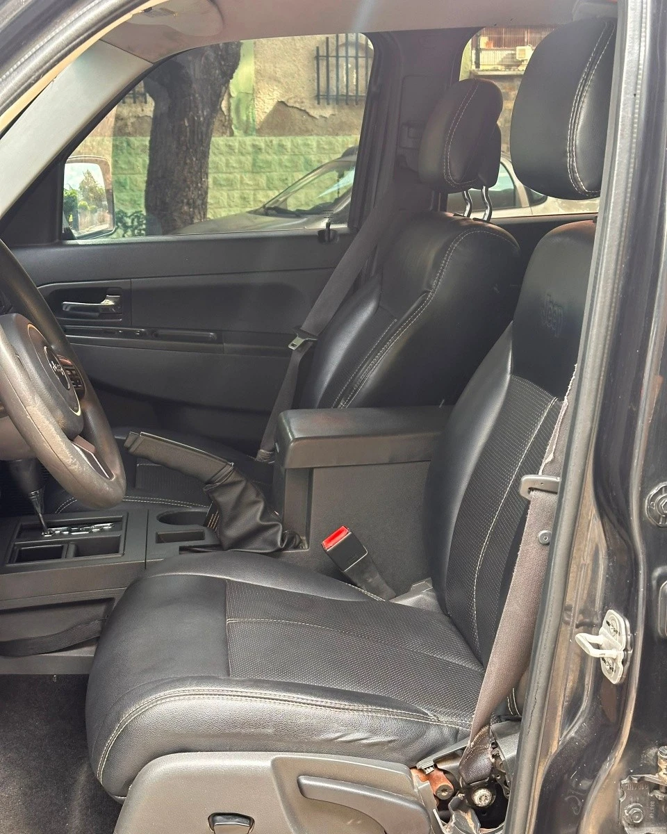 2011 Jeep Cherokee Kk — foto 7