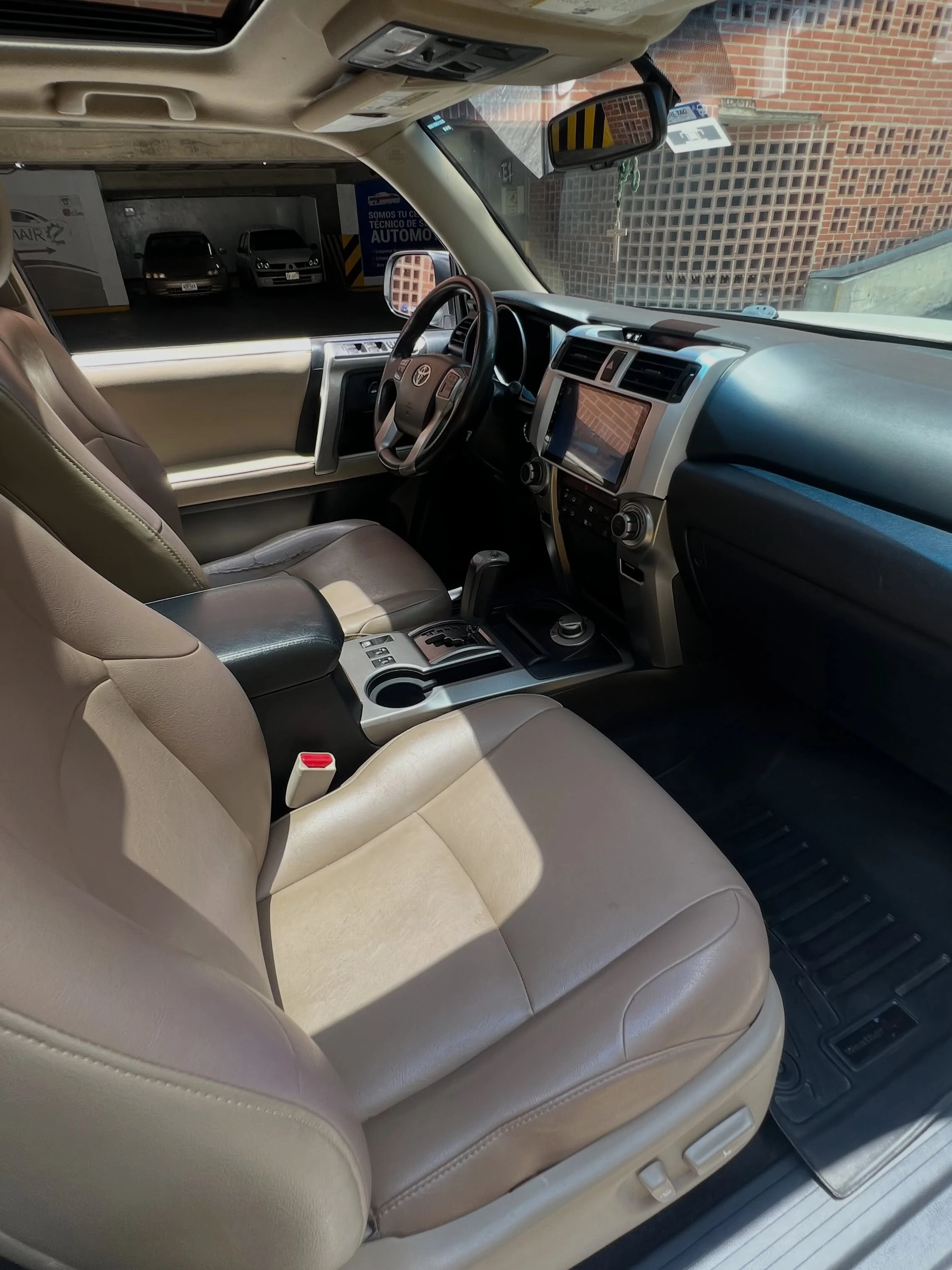 2013 Toyota 4Runner Limited — foto 12