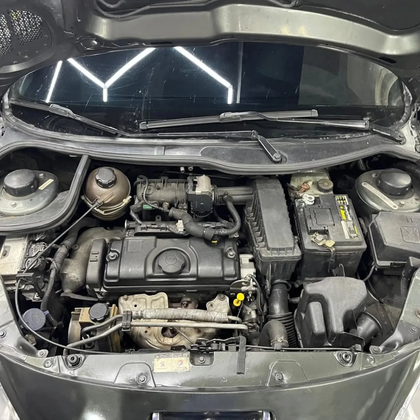 2012 Peugeot 207 Compact — foto 9