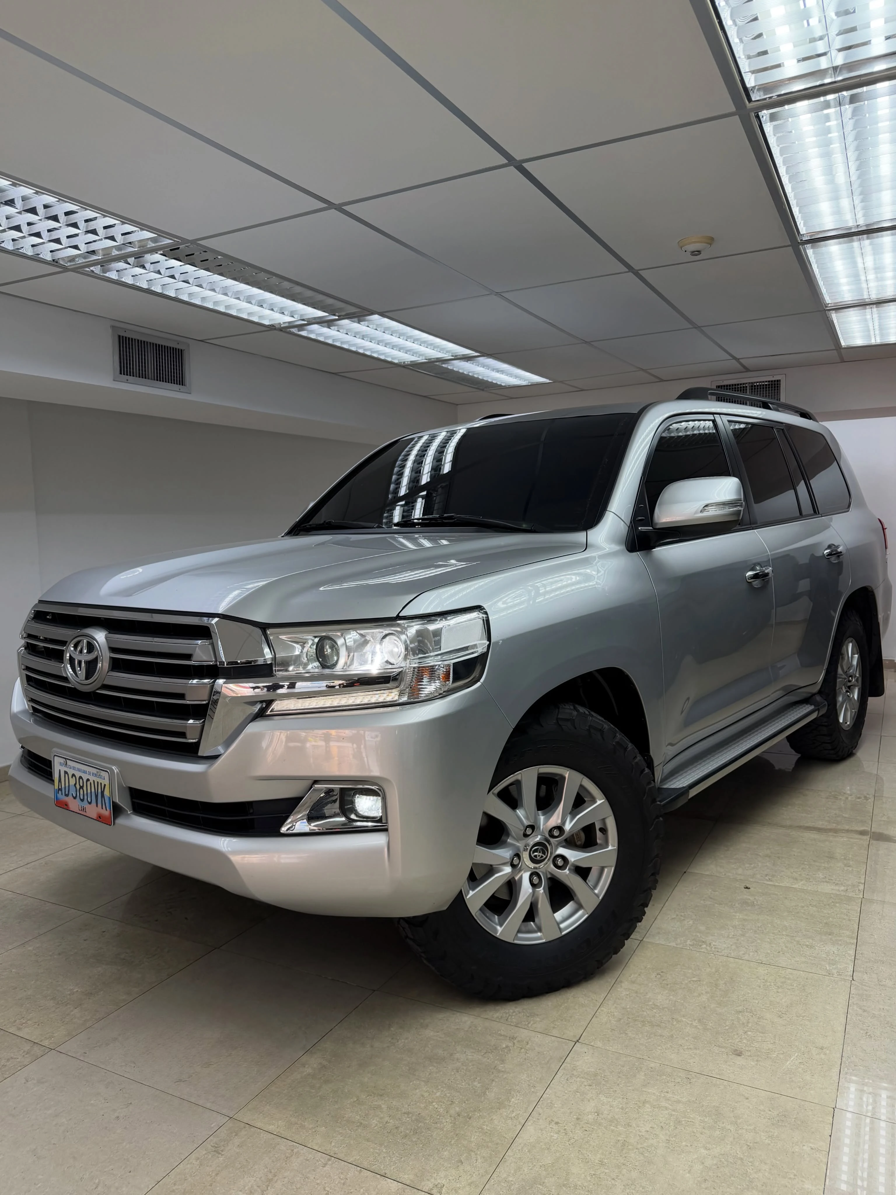 2016 Toyota Land Cruiser