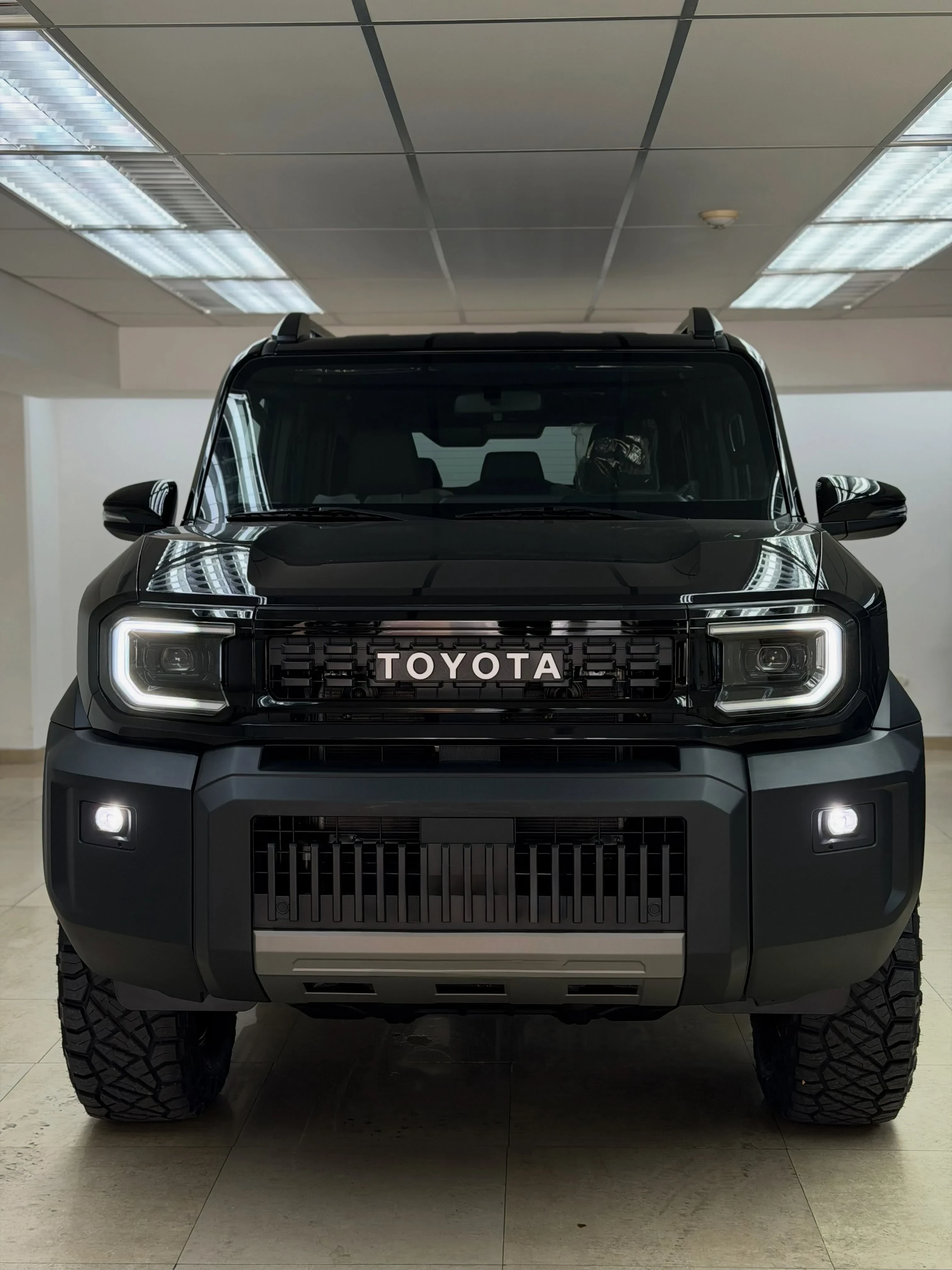 2026 Toyota FJ Cruiser WX — foto 2