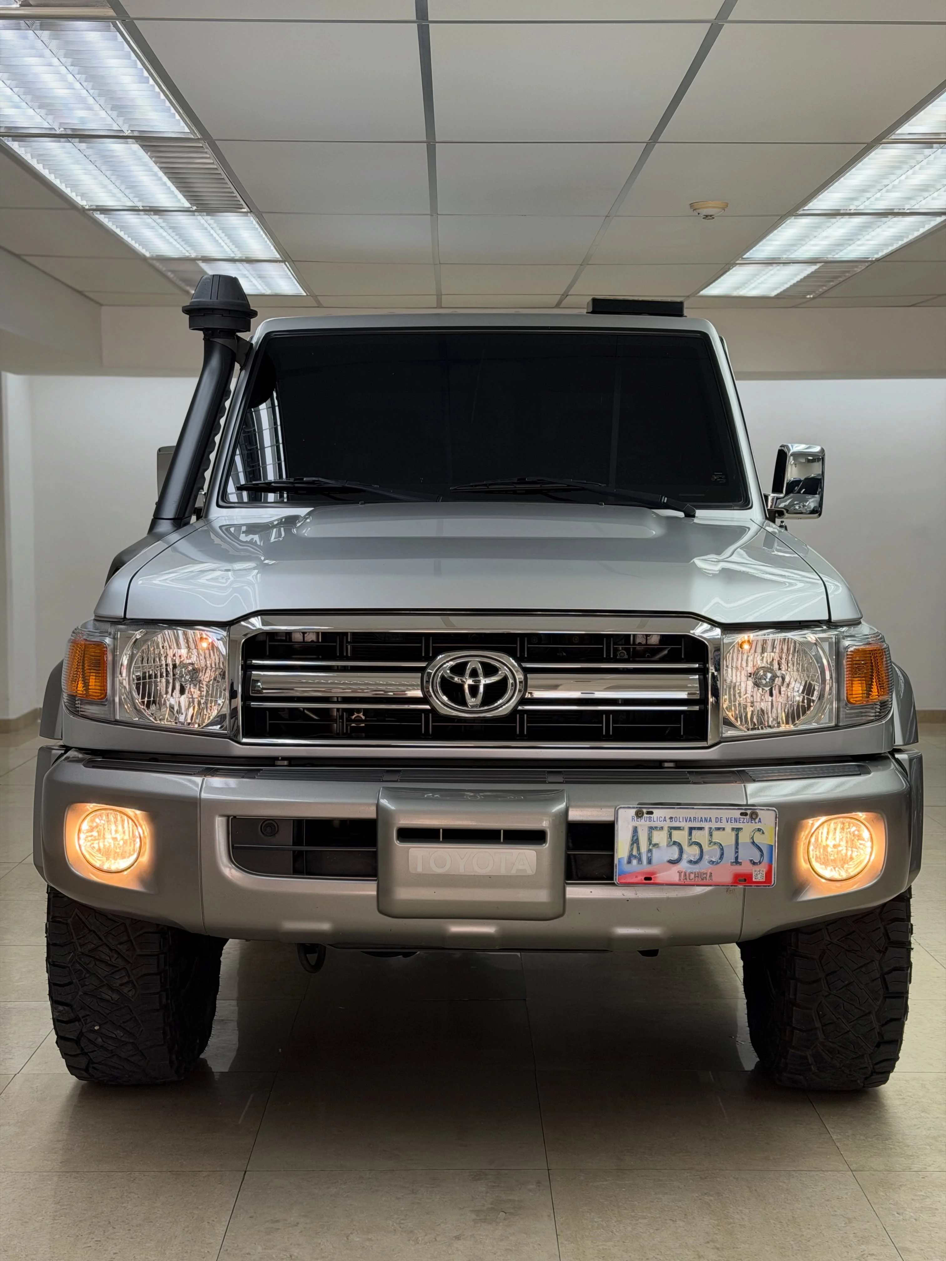 2019 Toyota Macho LX — foto 2
