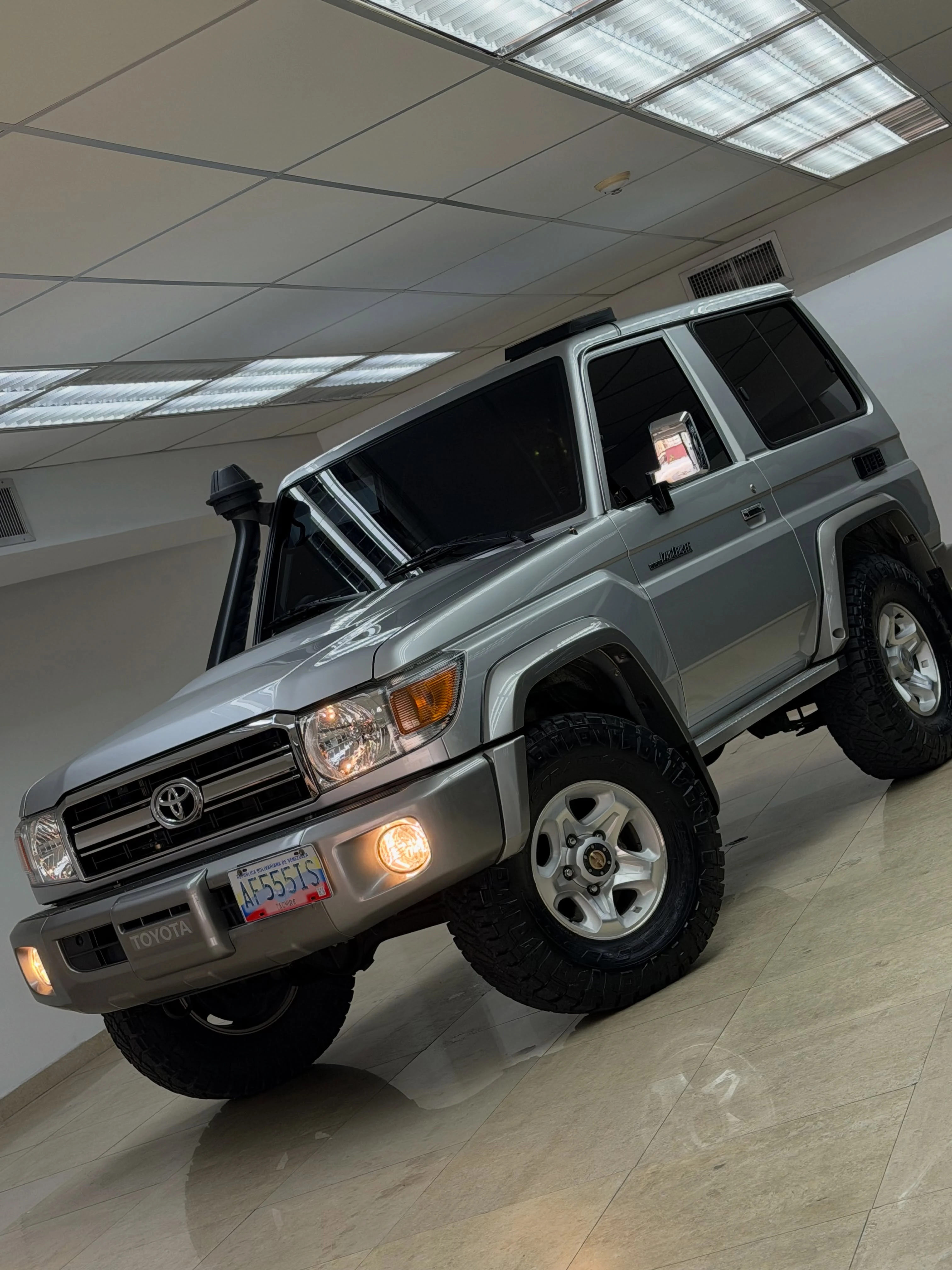 2019 Toyota Macho LX — foto 12