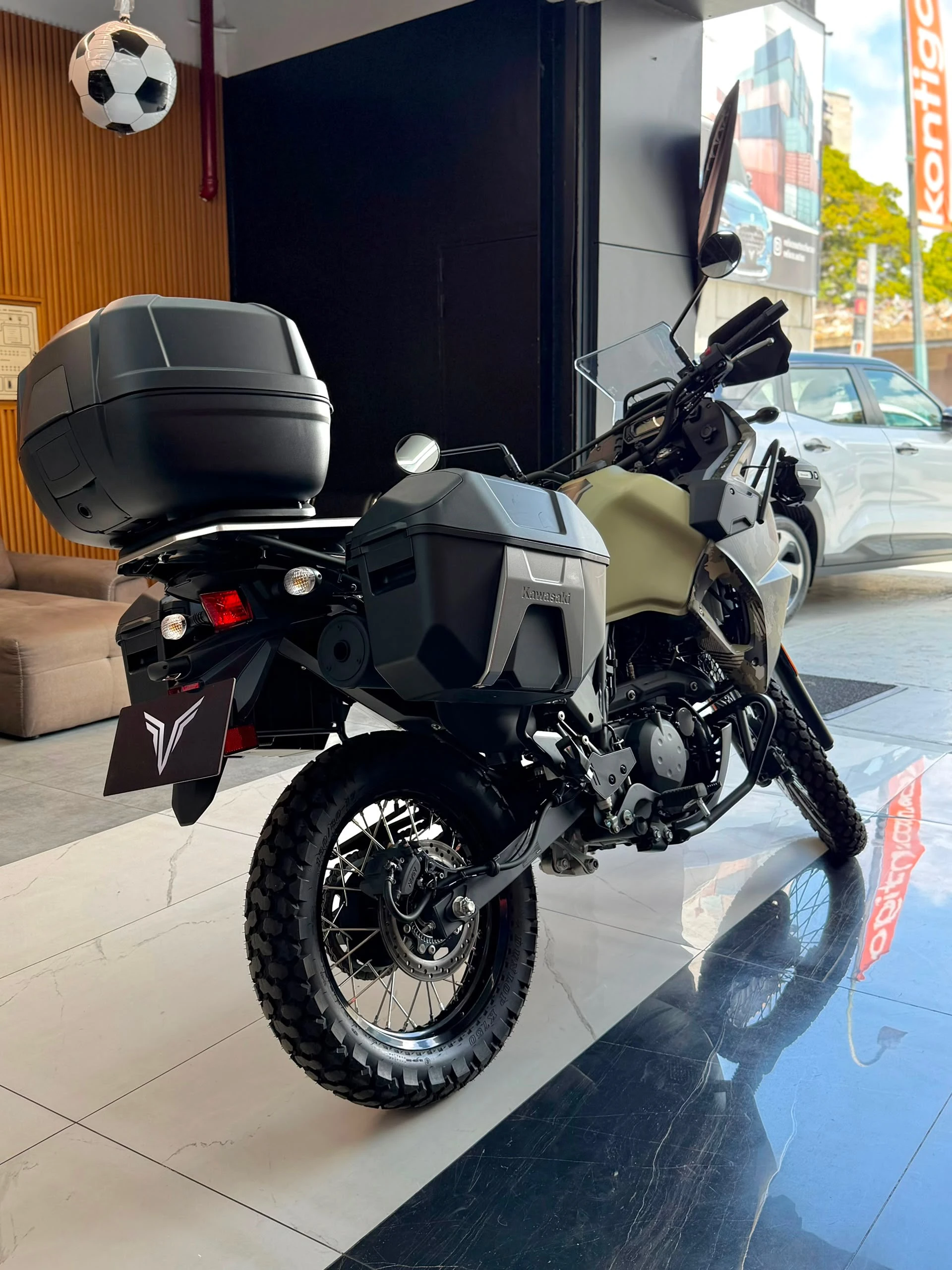 2026 Kawasaki KLR 650 ADVENTURE — foto 14