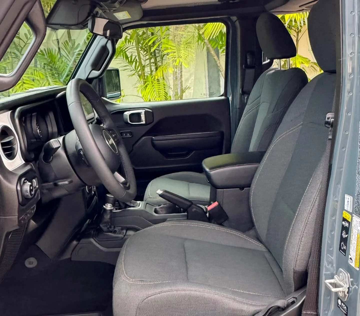 2025 Jeep Gladiator Sport — foto 3