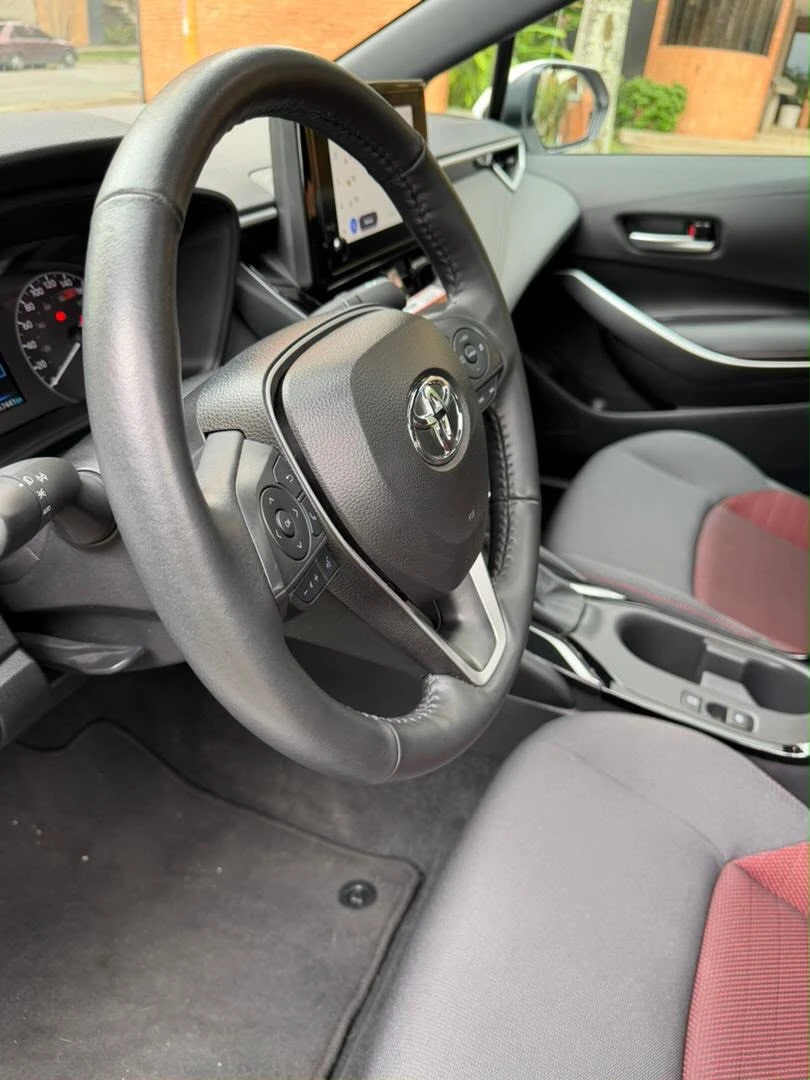 2025 Toyota Corolla SE — foto 3