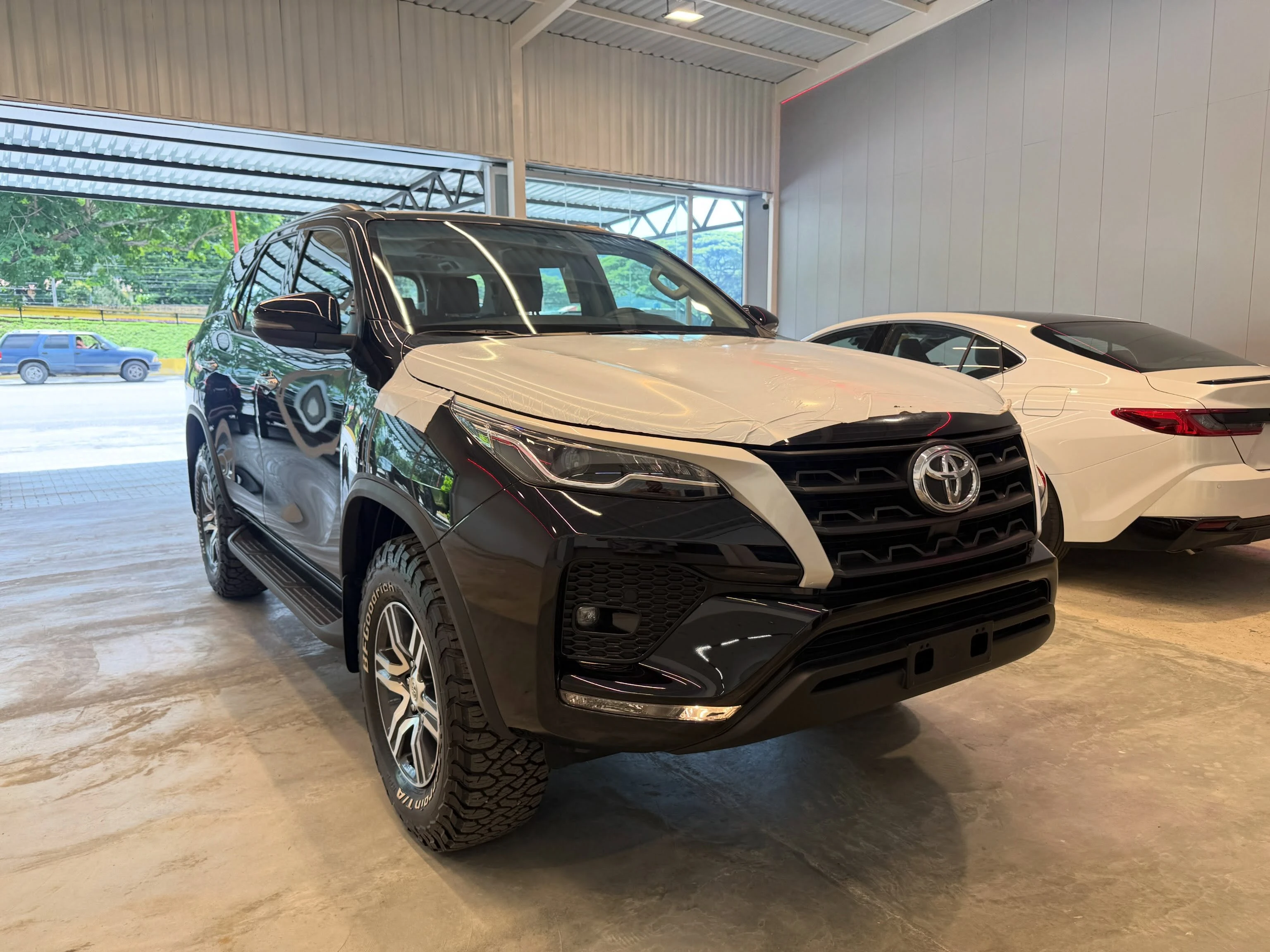2026 Toyota Fortuner Sr5 — foto 2