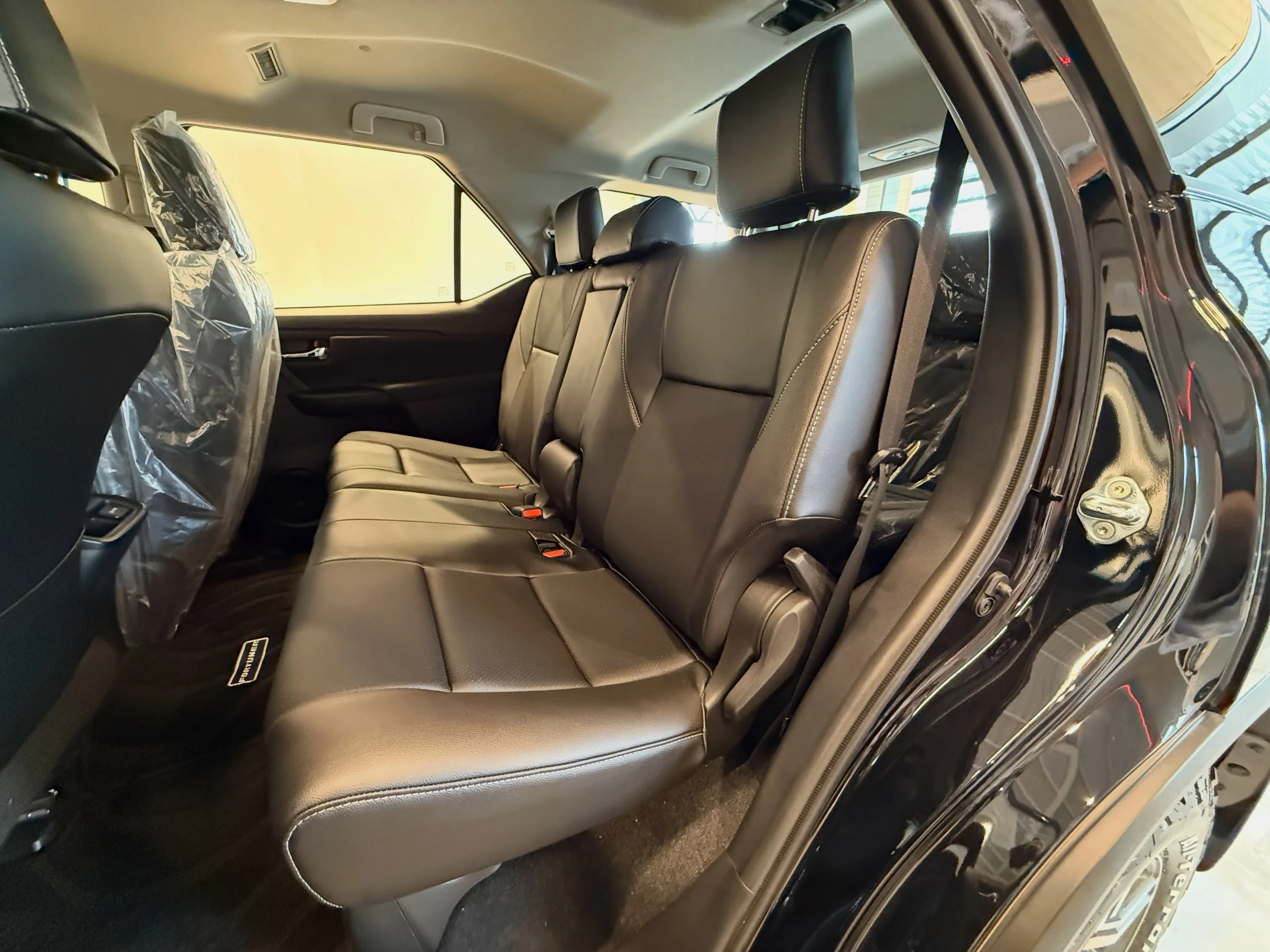 2026 Toyota Fortuner Sr5 — foto 7