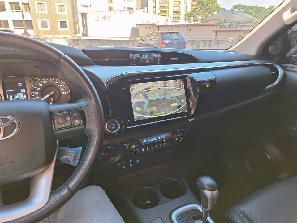 2025 Toyota Hilux 2025 4.0 — foto 5