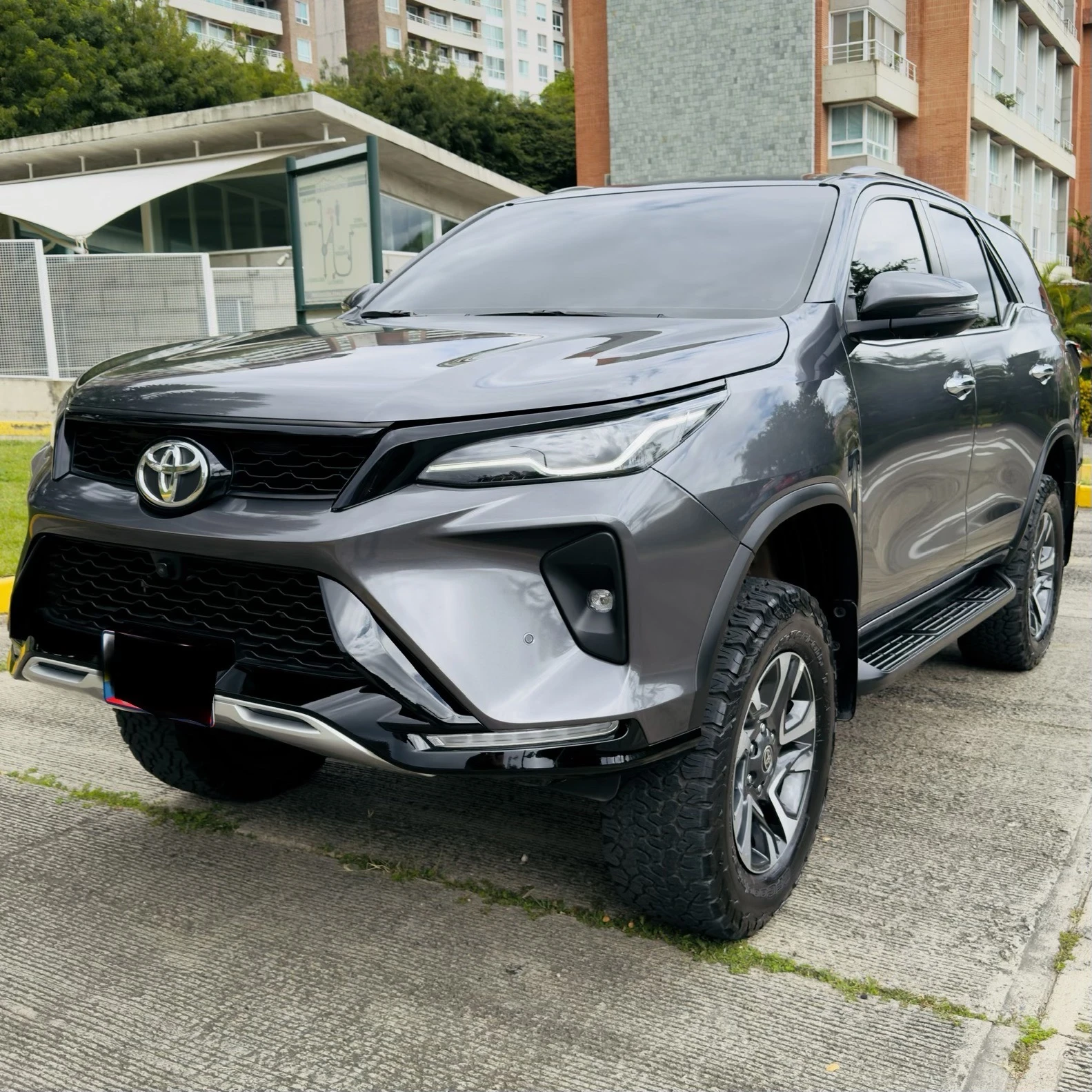 2025 Toyota Fortuner
