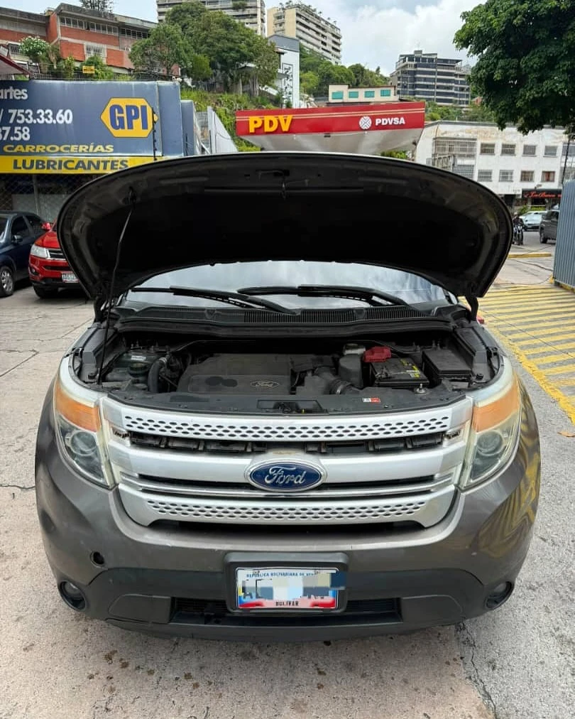 2012 Ford Explorer XLT — foto 5
