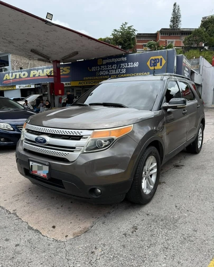 2012 Ford Explorer XLT — foto 9