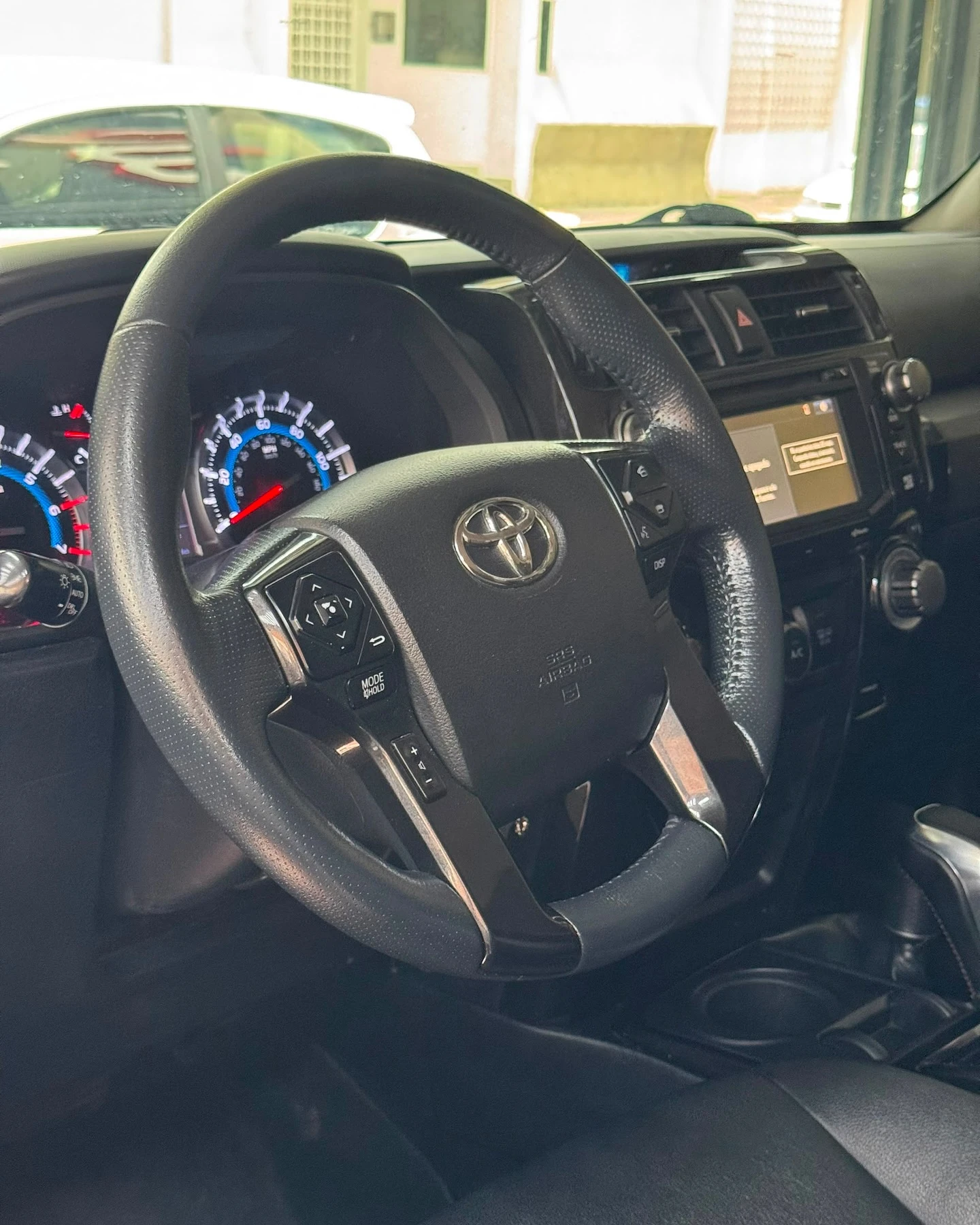 2016 Toyota 4Runner TRD PRO — foto 6