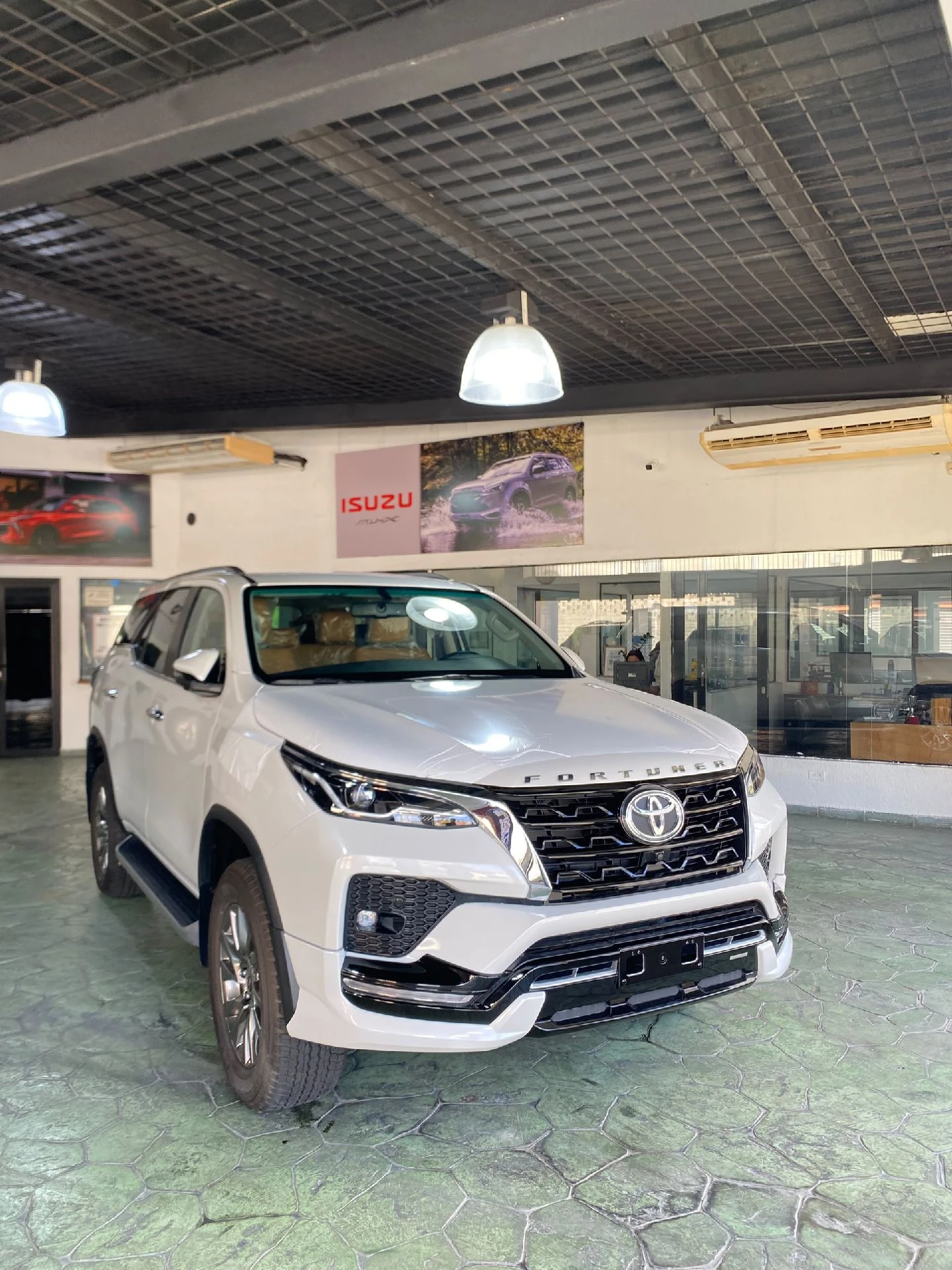 2025 Toyota Fortuner