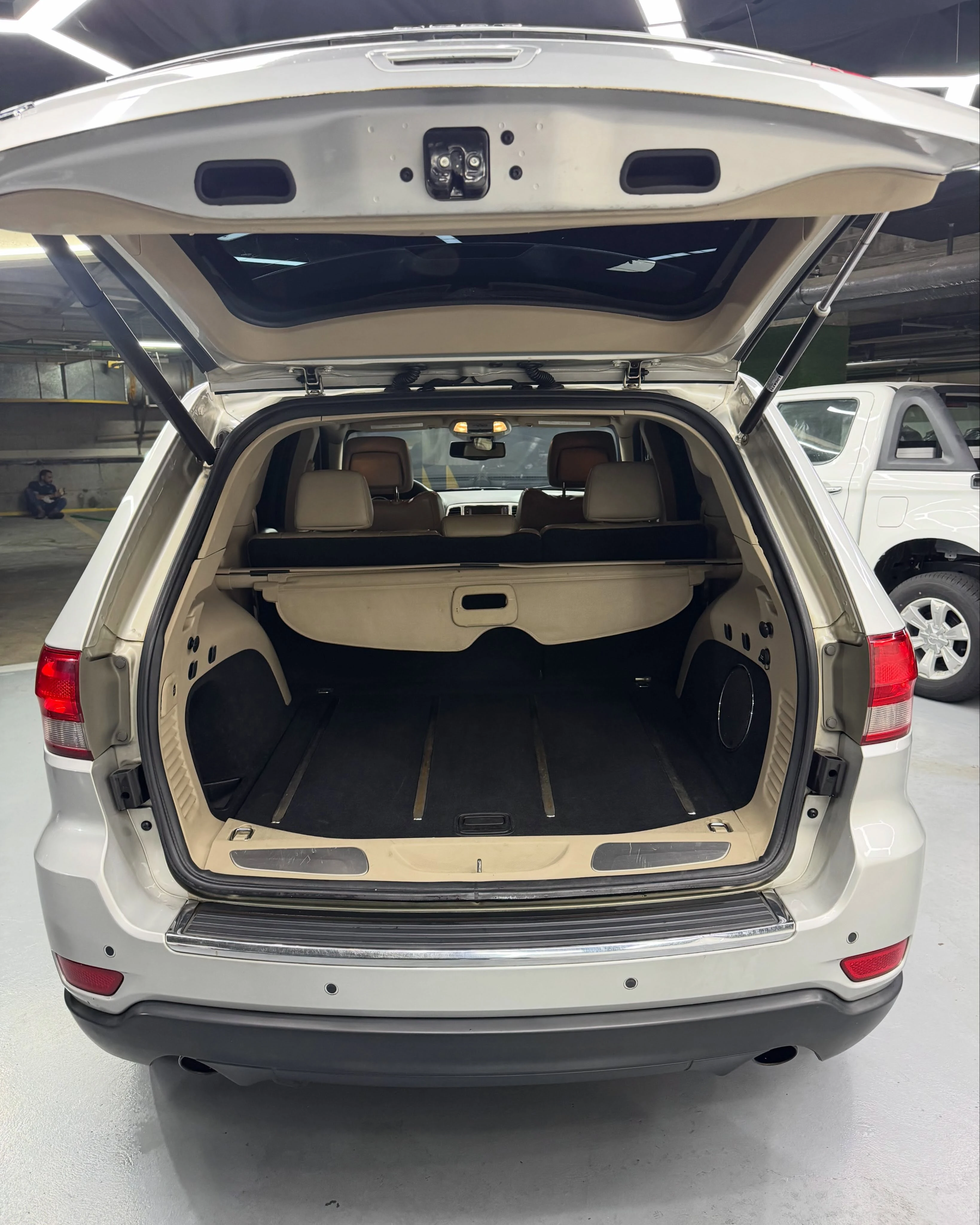 2011 Jeep Grand Cherokee Limited — foto 3