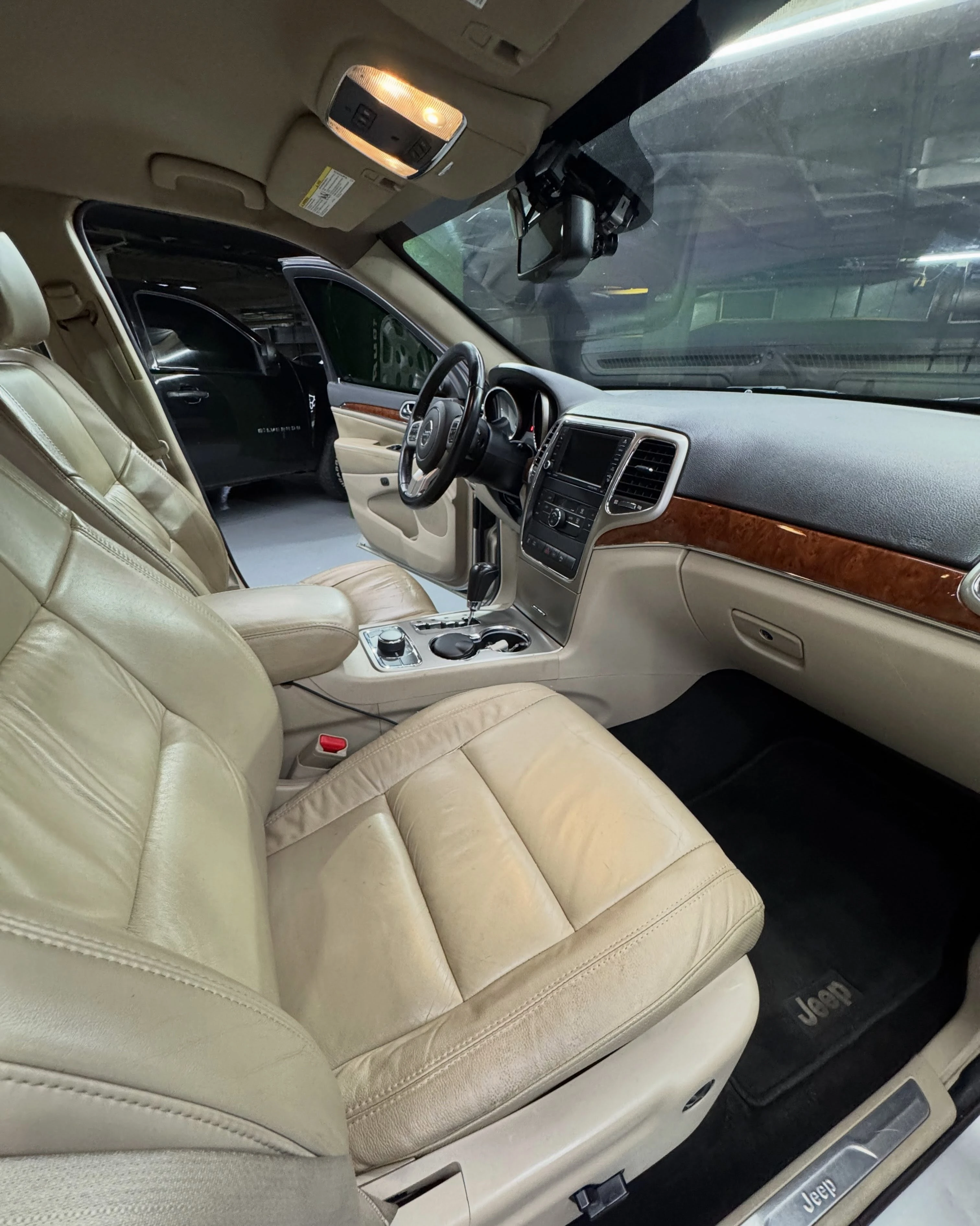 2011 Jeep Grand Cherokee Limited — foto 5