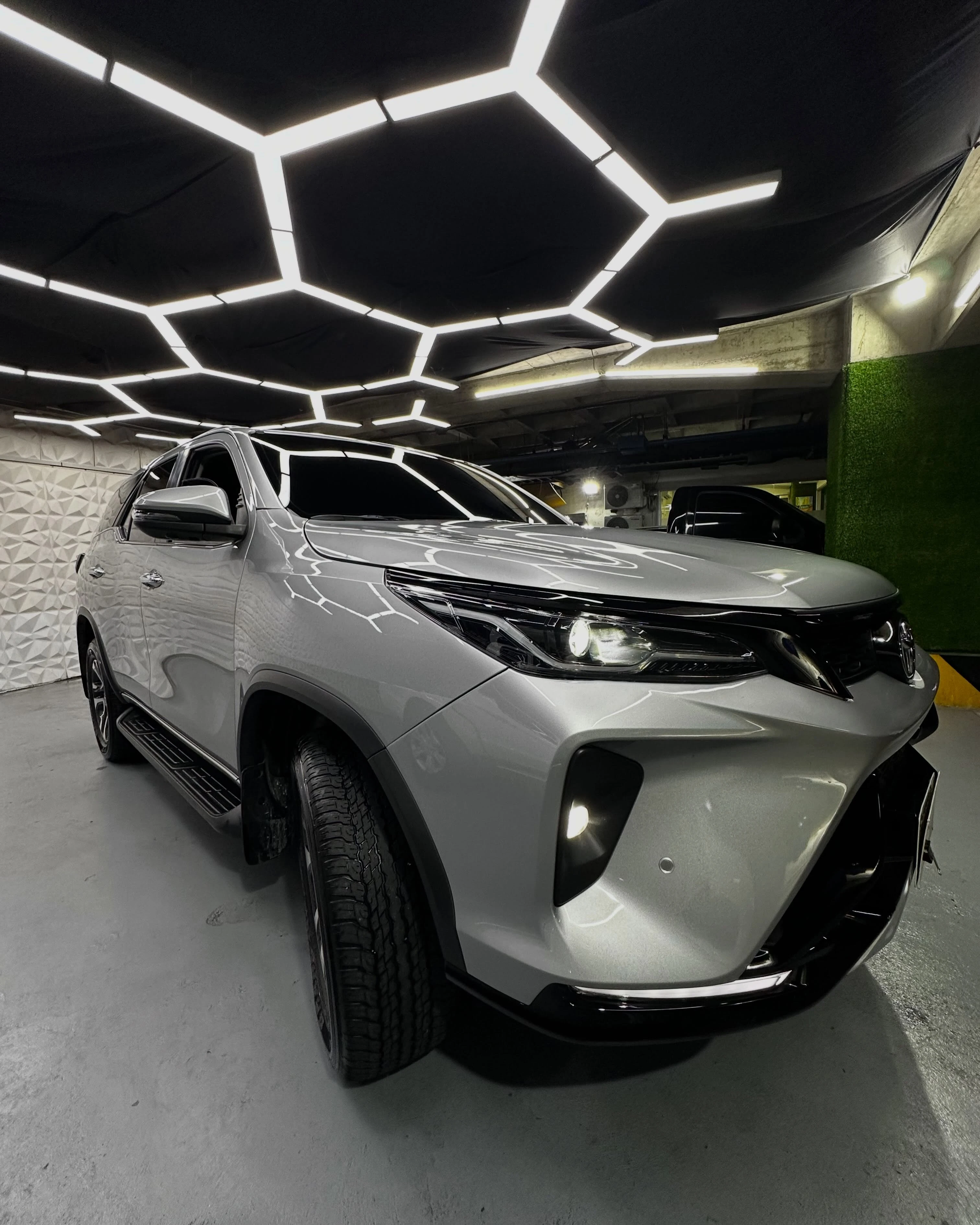 2024 Toyota Fortuner SW4 v6 — foto 2