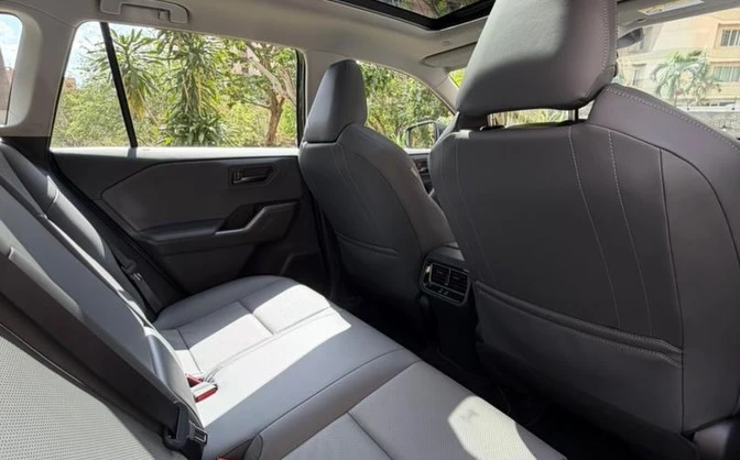 2026 Toyota RAV4 Full equipo — foto 4