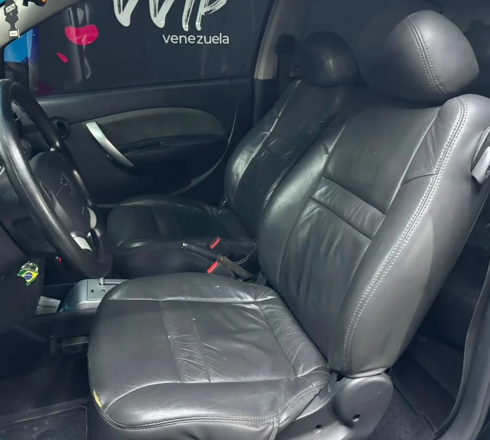 2013 Chevrolet Aveo — foto 11