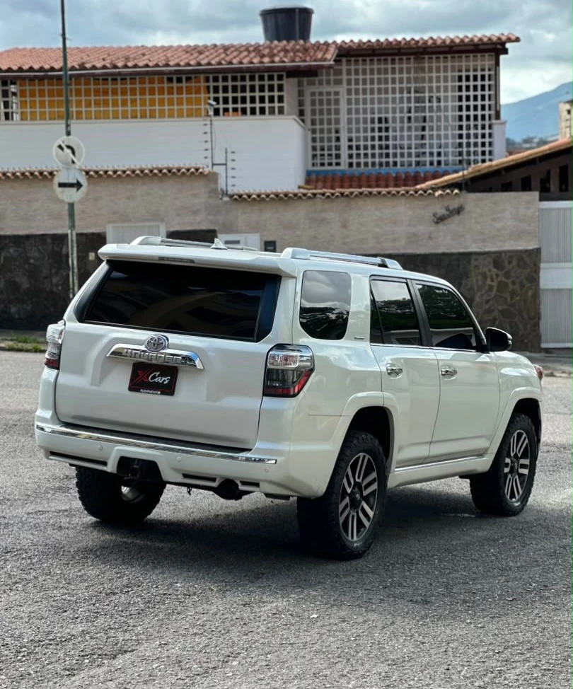 2015 Toyota 4Runner — foto 2