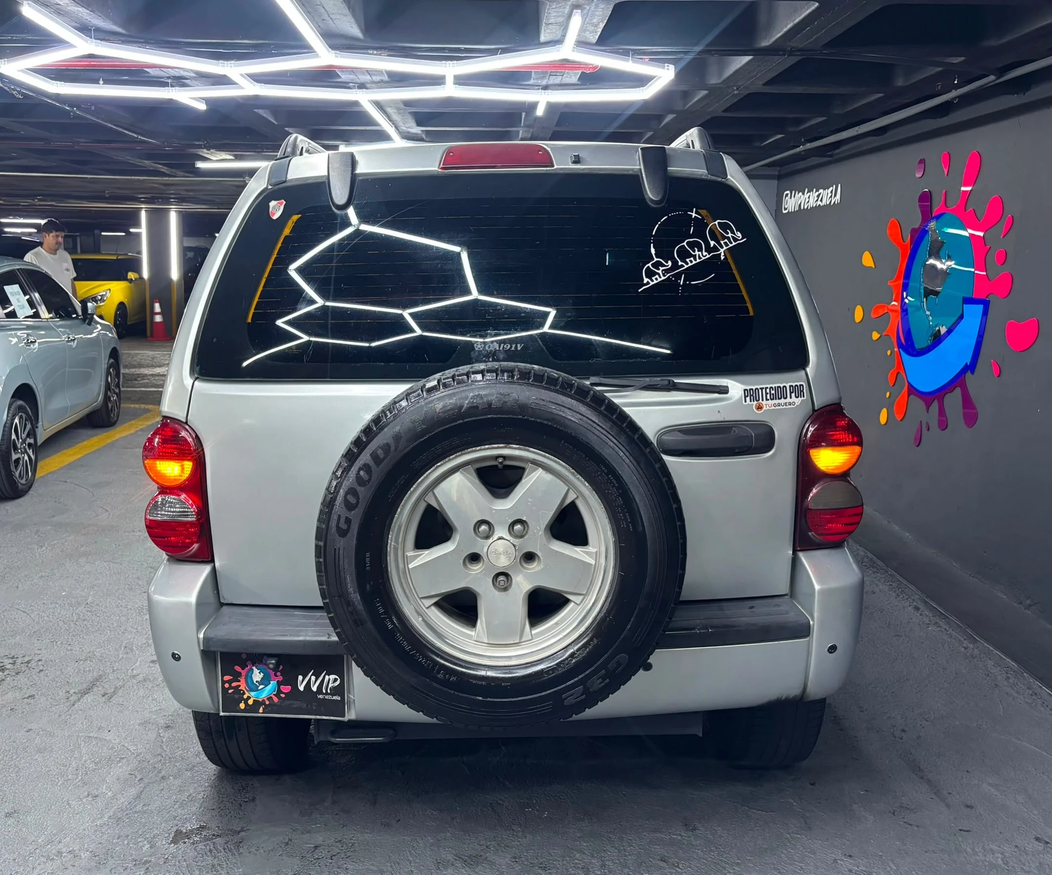 2004 Jeep Cherokee Liberty — photo 4